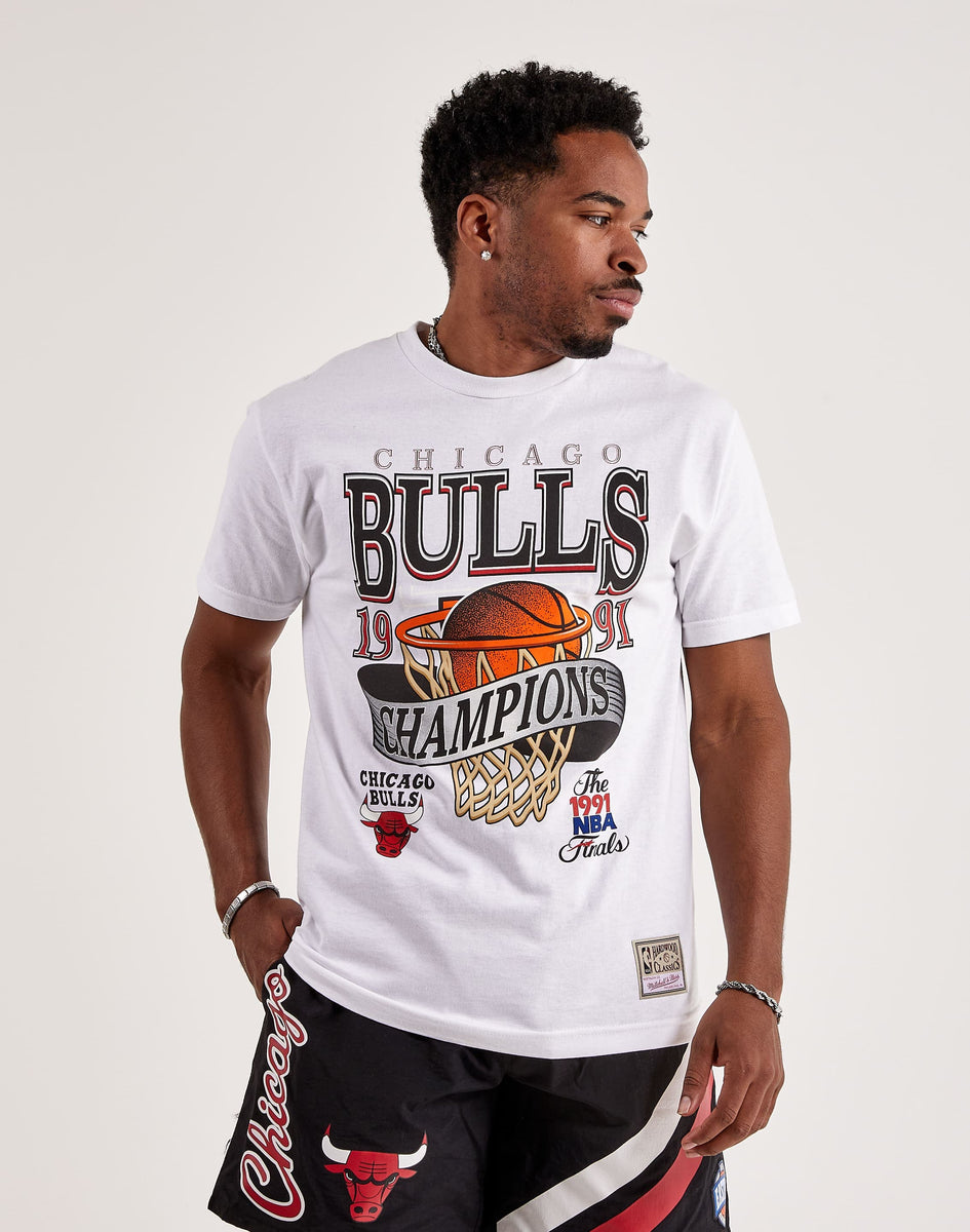 Mitchell & Ness NBA CHICAGO BULLS WORDMARK MESH SHOOTING V-NECK SHIRT – DTLR