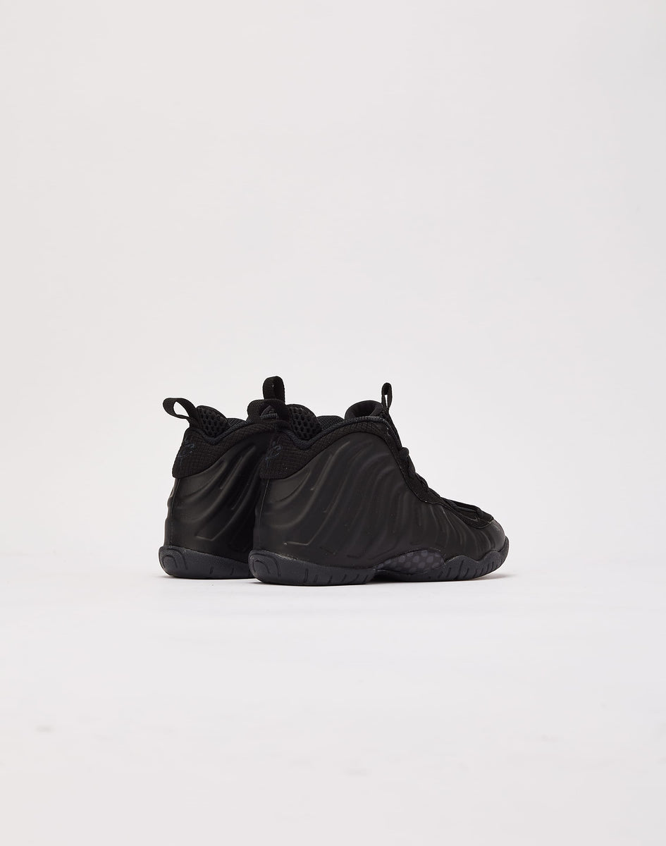 Posite one outlet