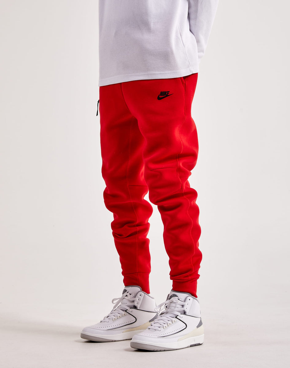 Nike Tech Fleece sweatpants in white