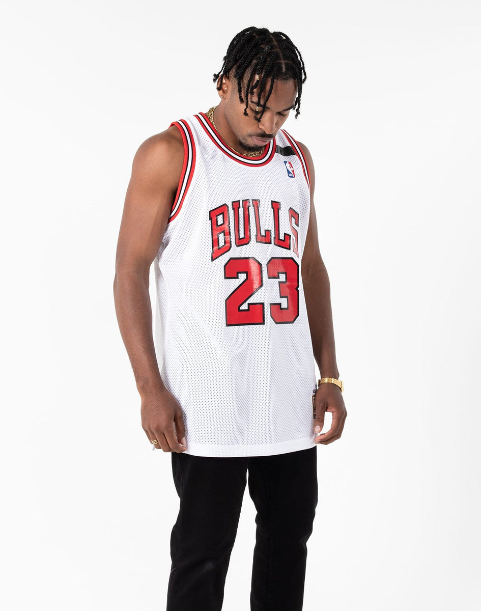 Authentic Mitchell & Ness Chicago Bulls 1991-1992 Home Jersey - SoleFly