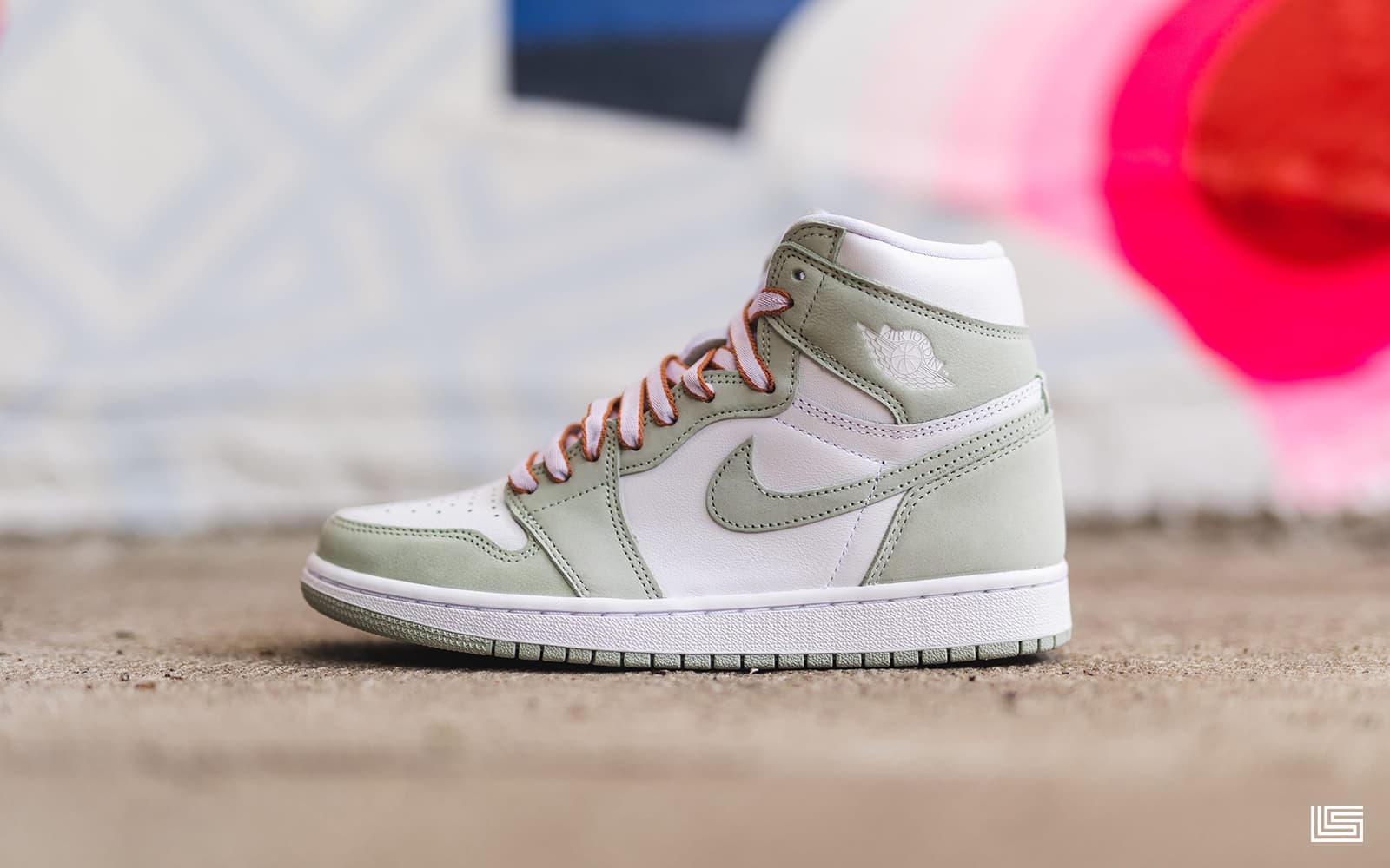 Set To Drop: Women's Air Jordan Retro 1 'Seafoam' – DTLR