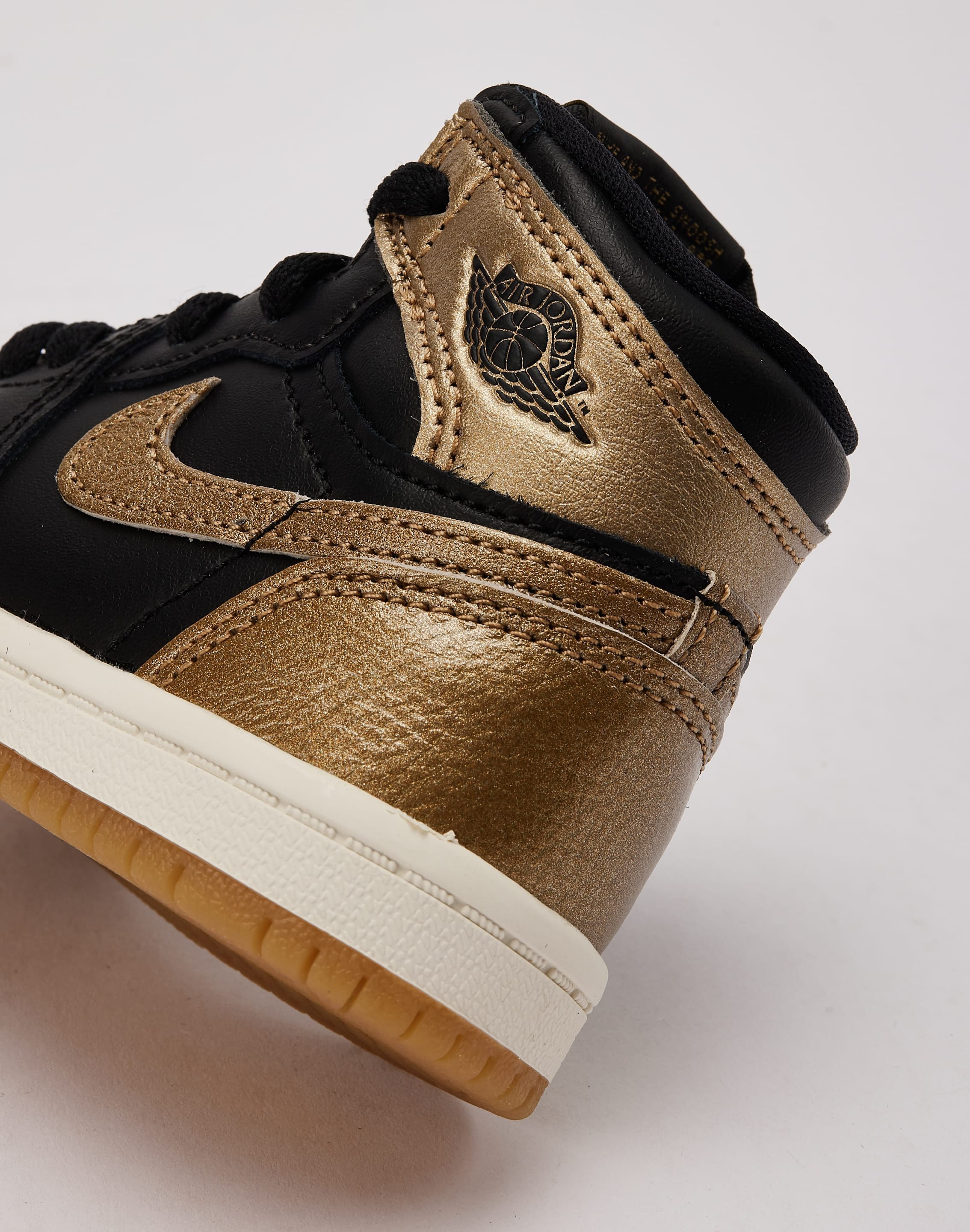 Black and gold jordans for toddlers online