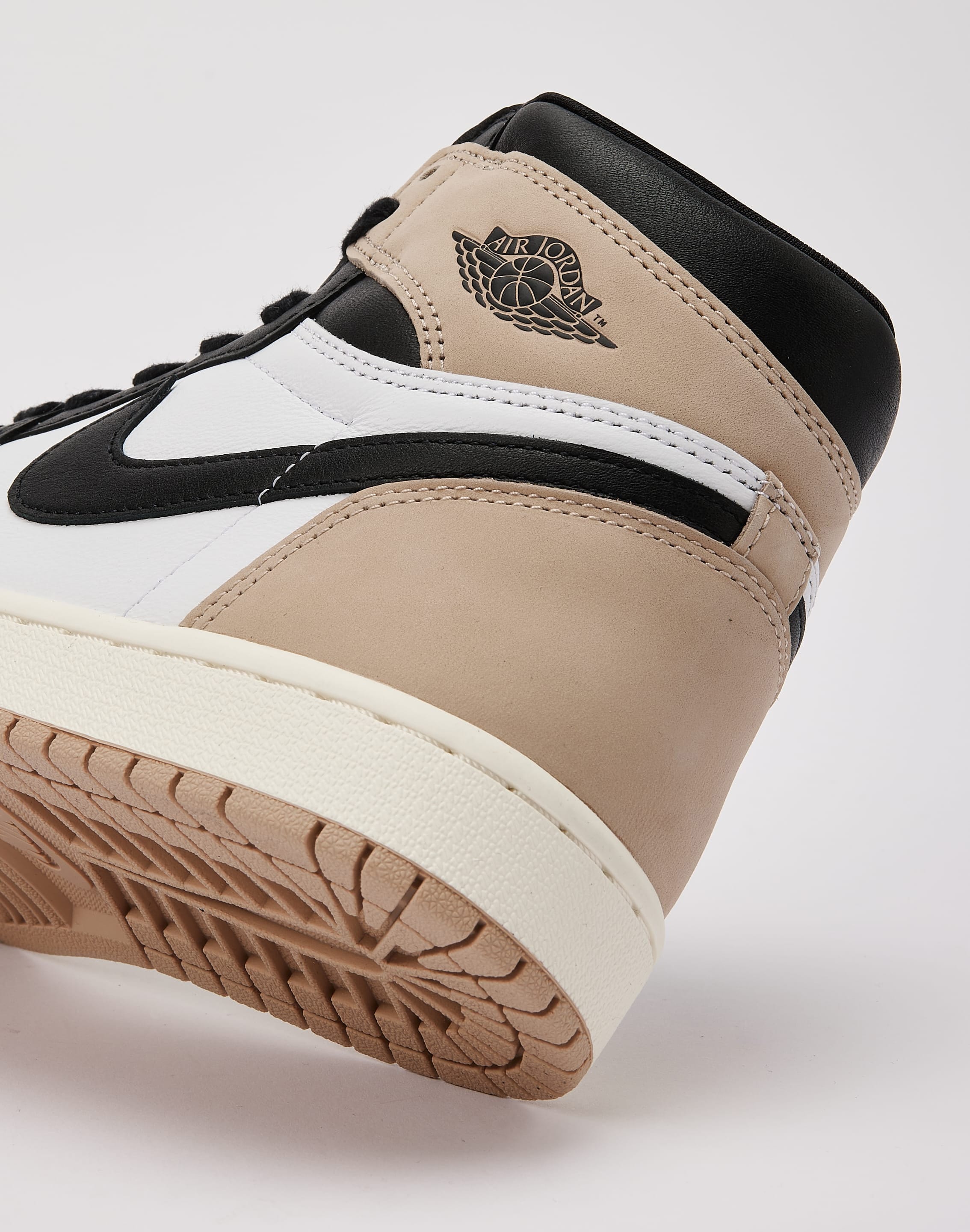 Jordan Air Jordan 1 Retro High OG 'Latte'