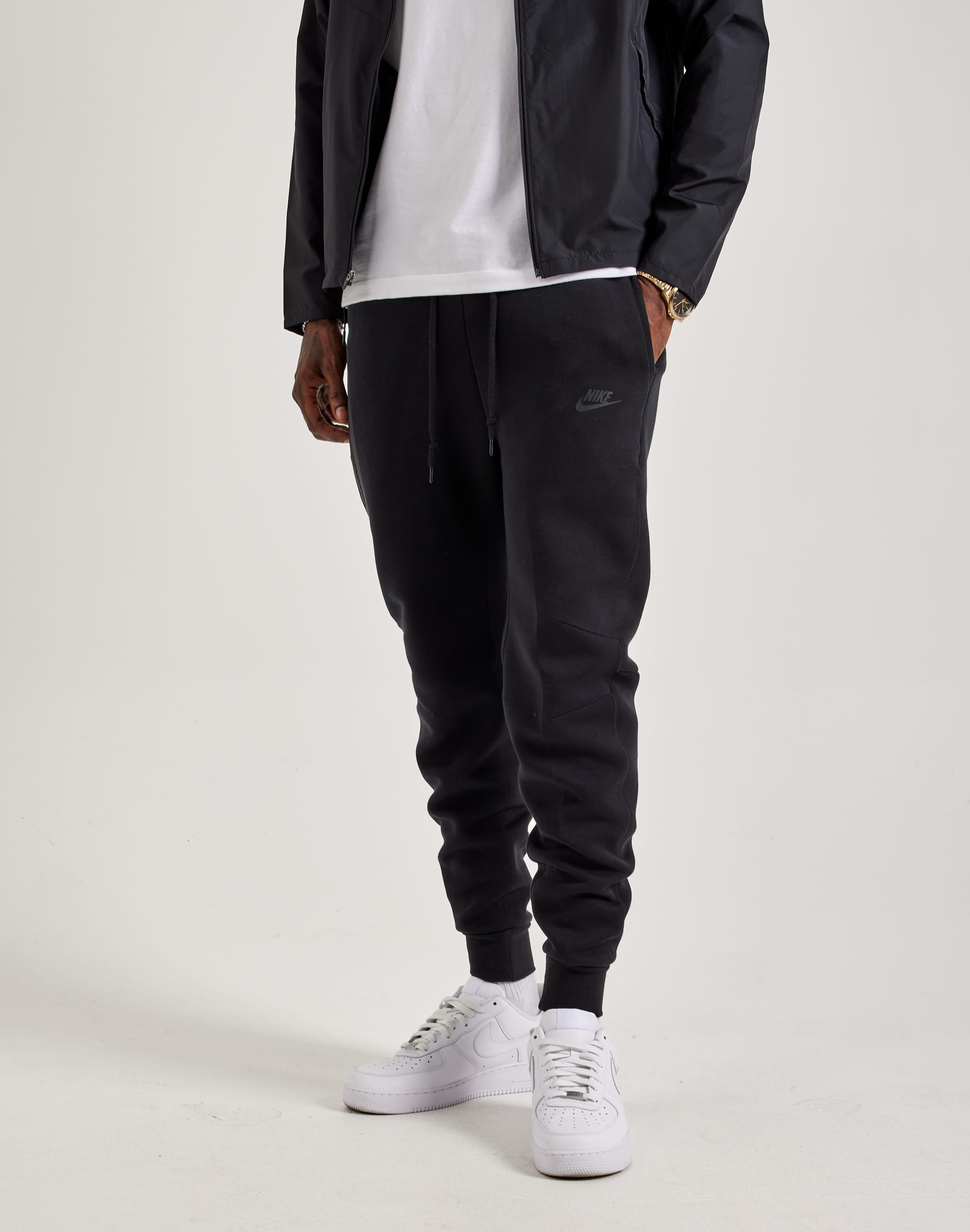 Mens nike tech fleece joggers black deals