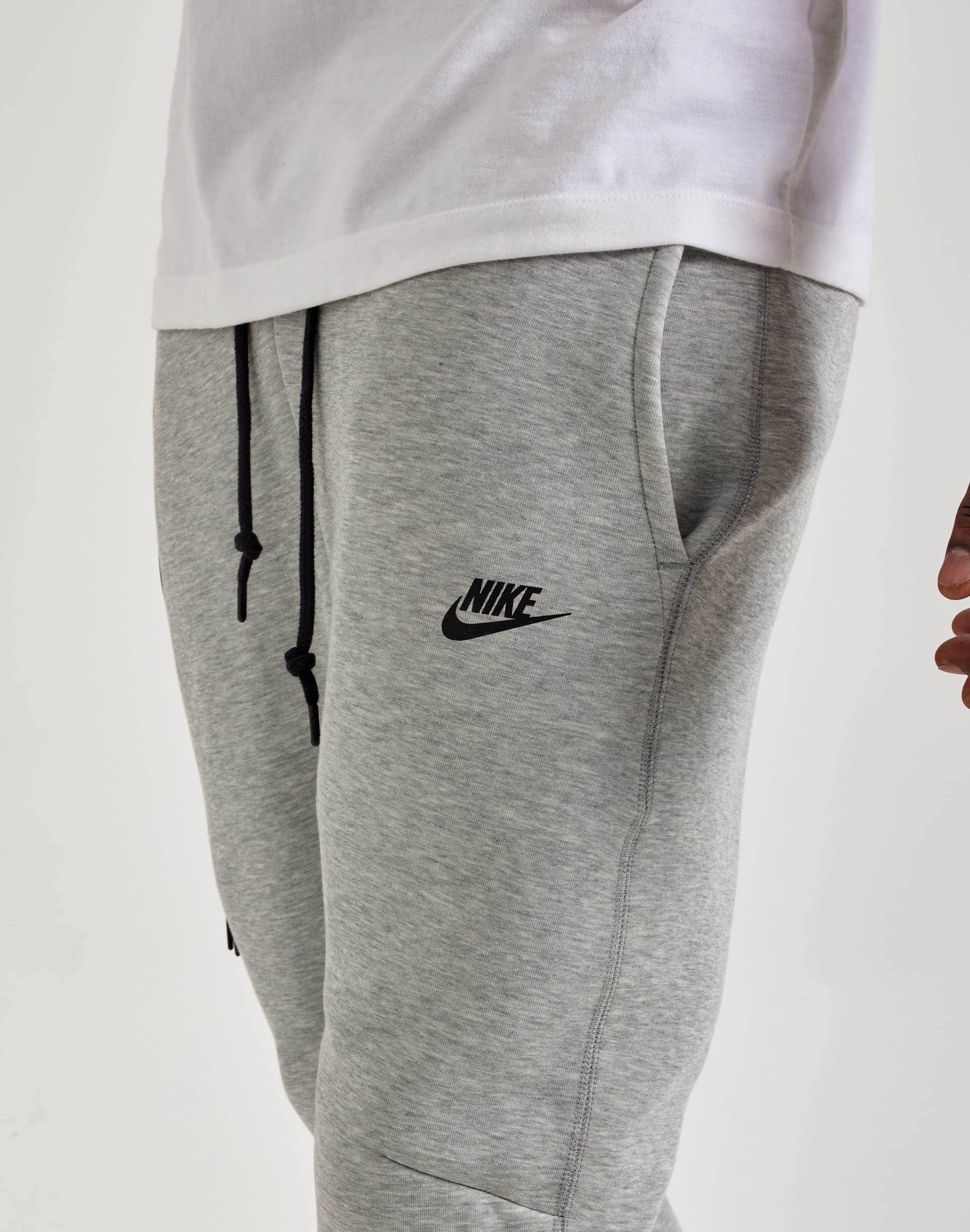 Nike tech fleece skinny joggers grey online