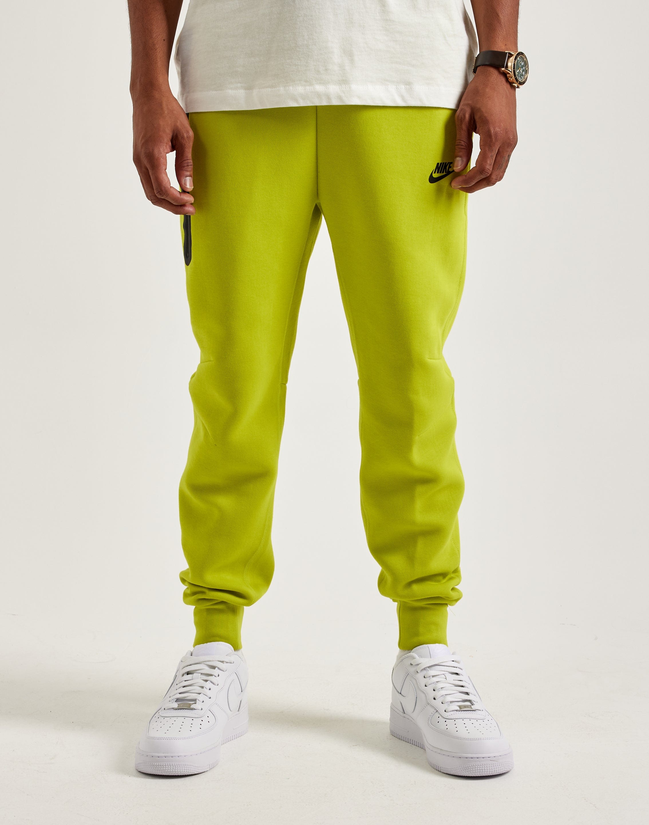 Nike Tech Fleece Slim Fit Joggers DTLR