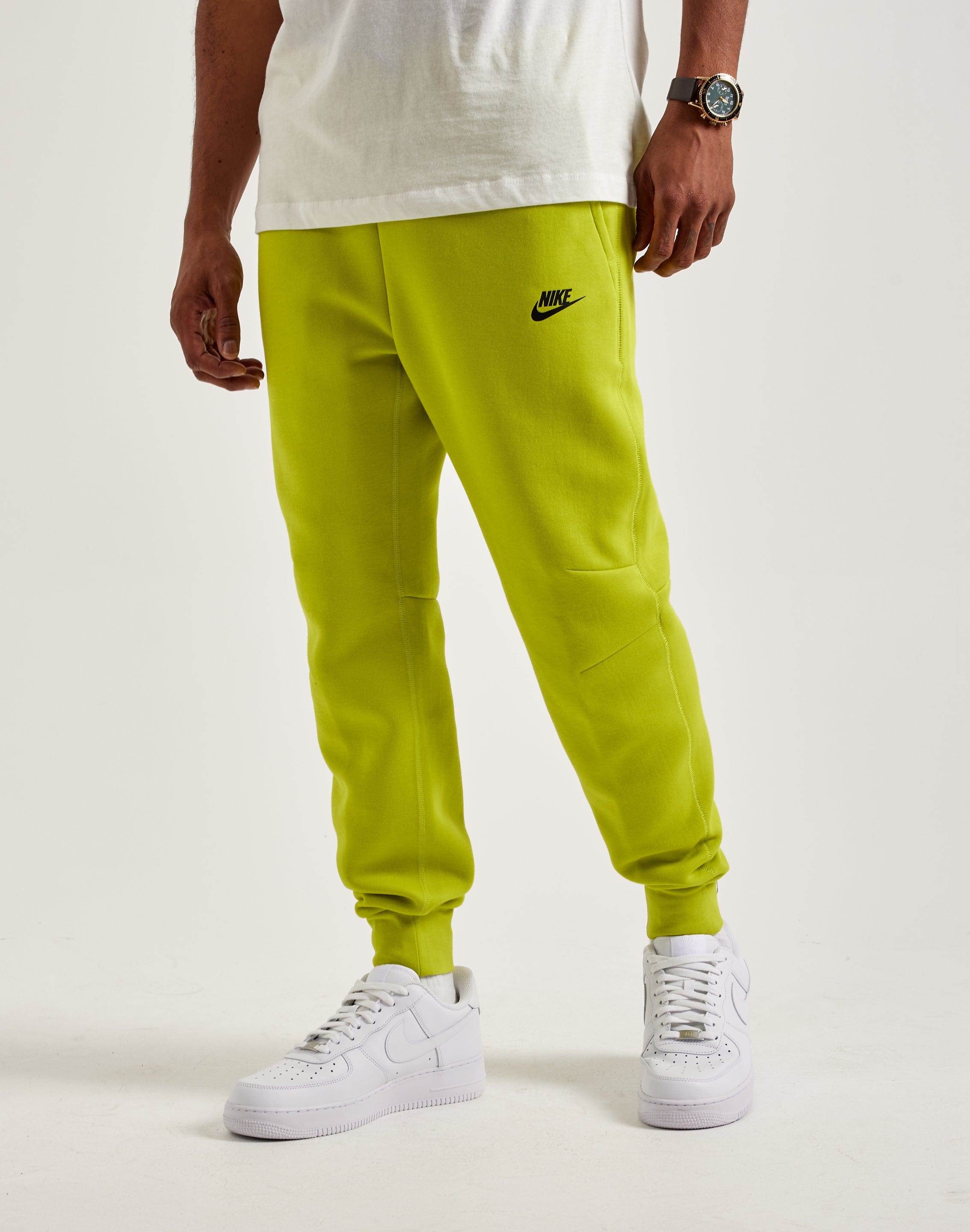 Nike Tech Fleece Slim Fit Joggers DTLR