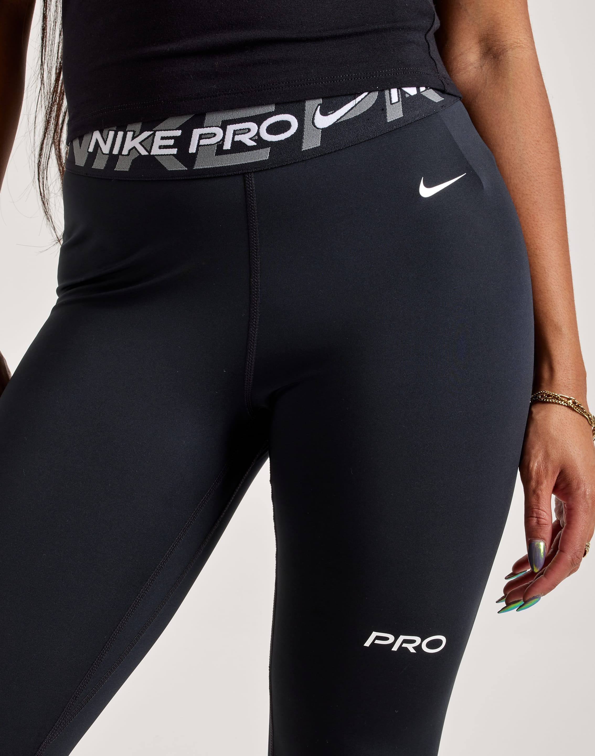 Nike pro logo legging best sale