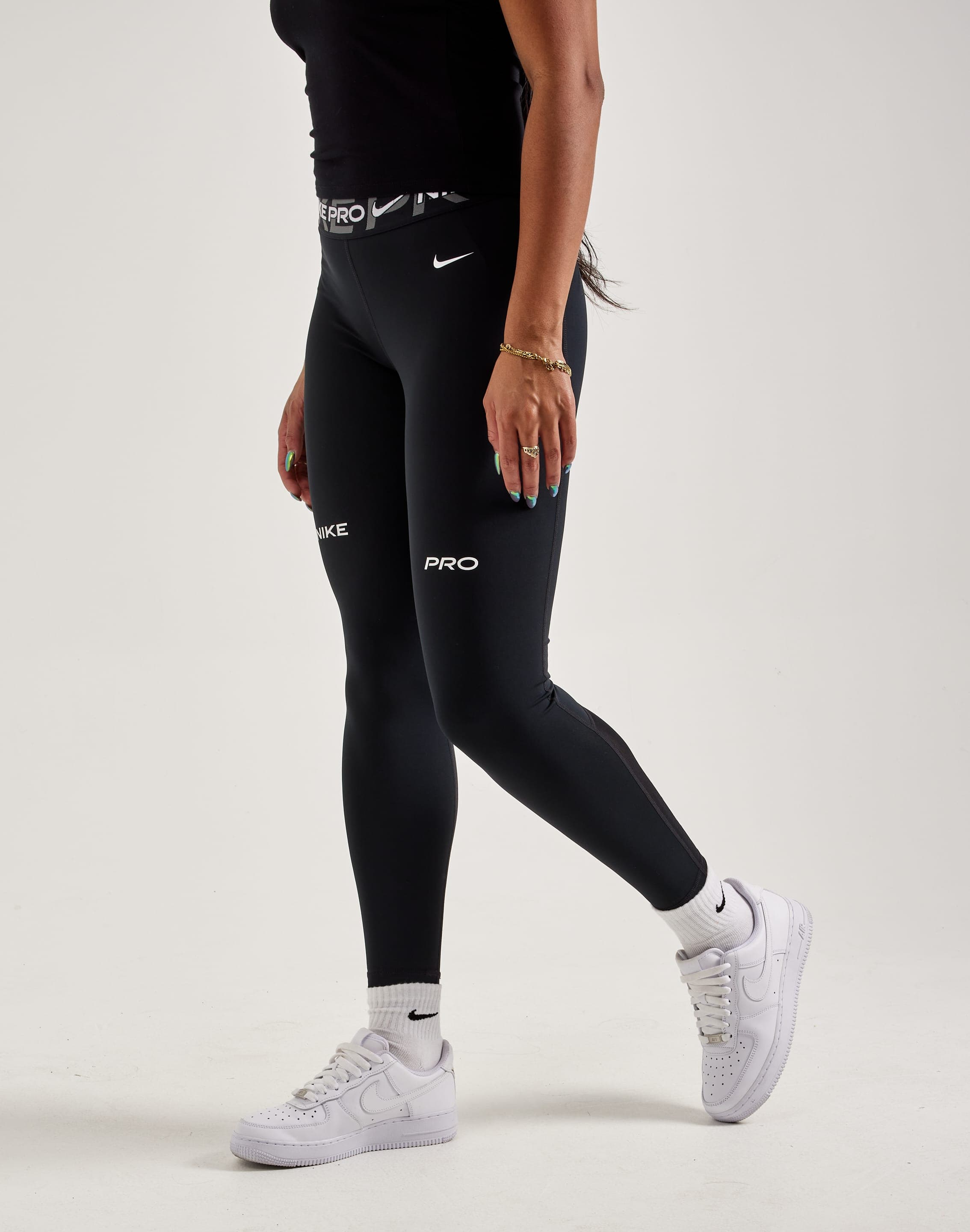 Nike Pro Mid Rise Graphic Leggings