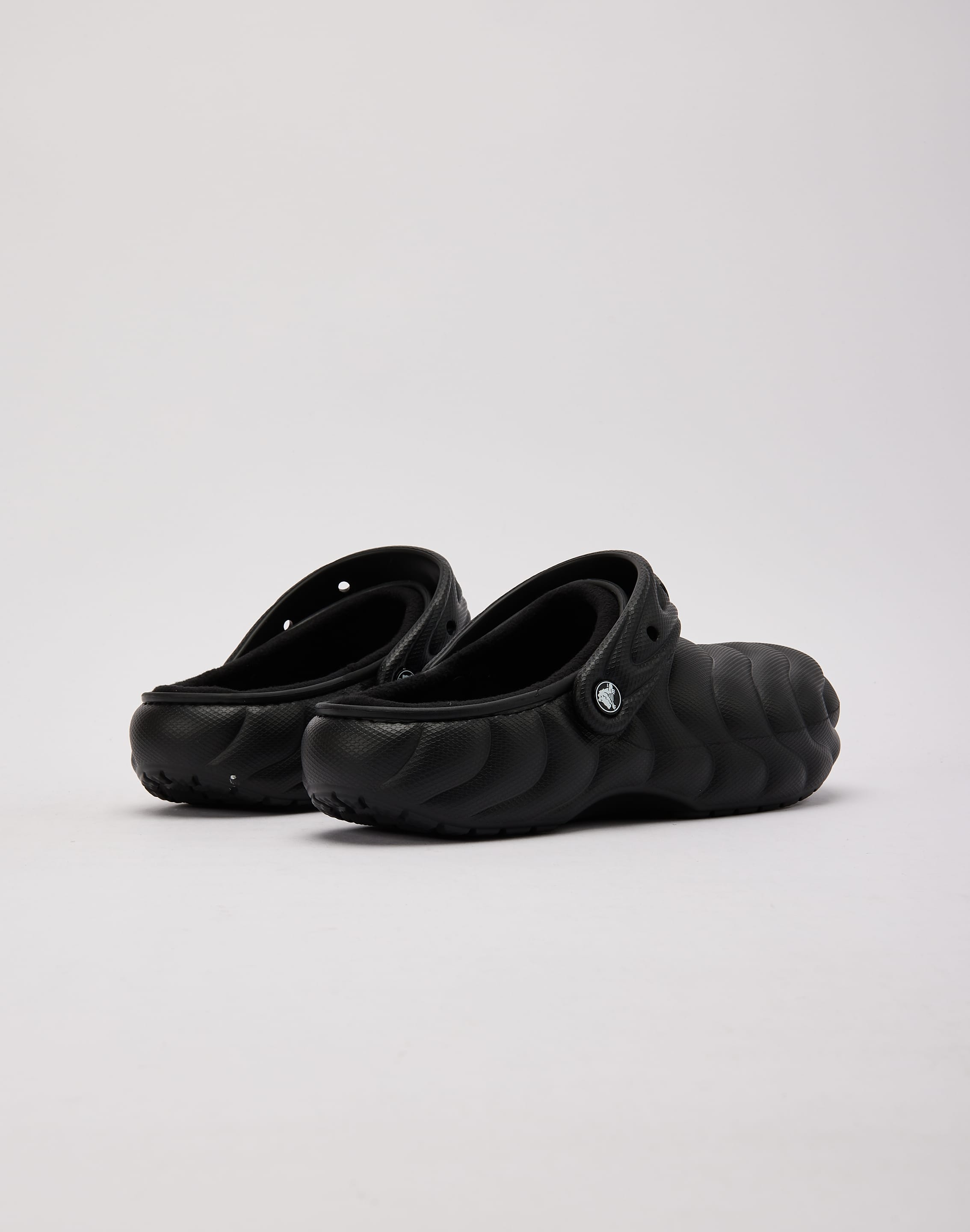 Lined crocs fashion black