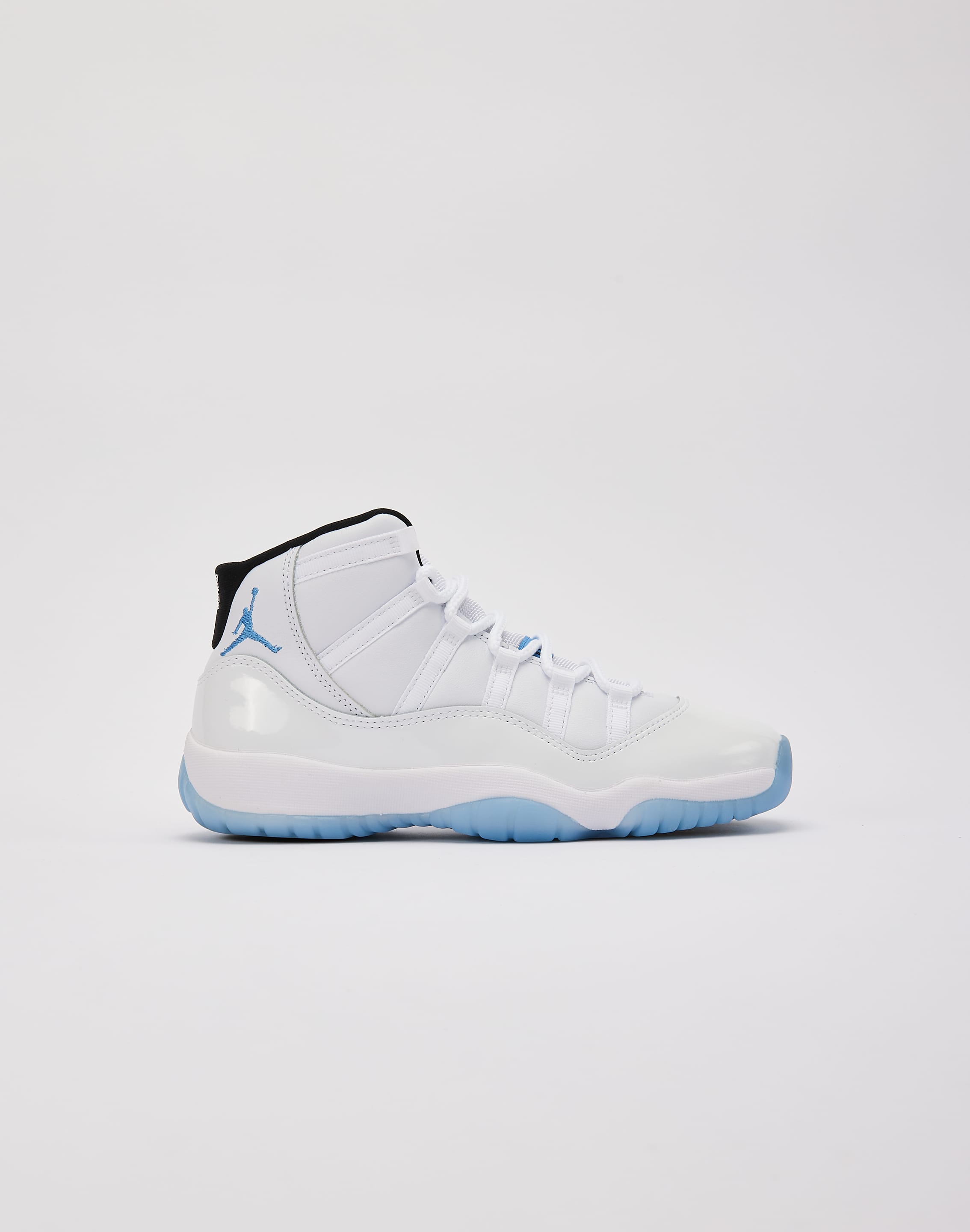 Jordan 11 blue retro on sale