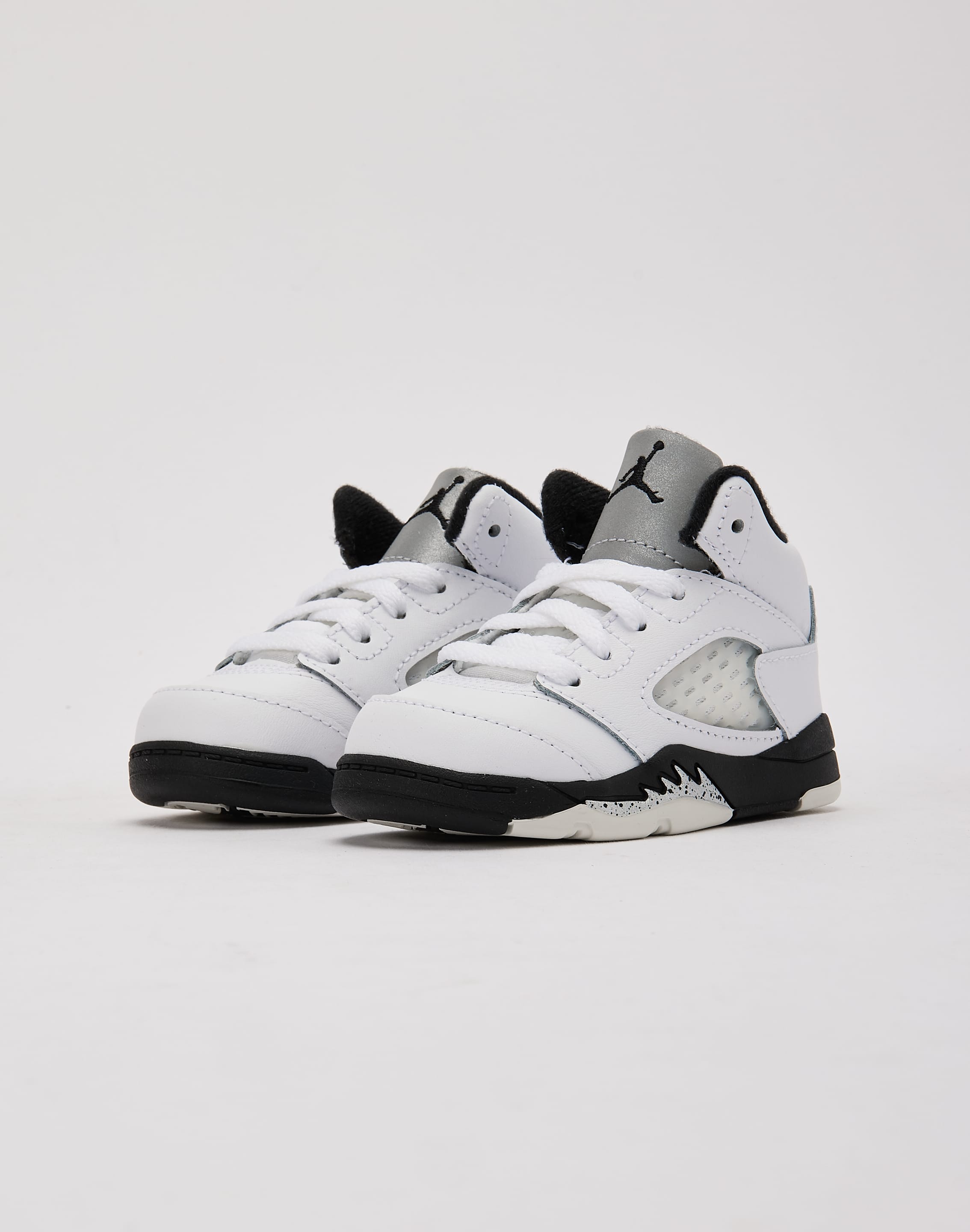 Jordan 5 black and white online