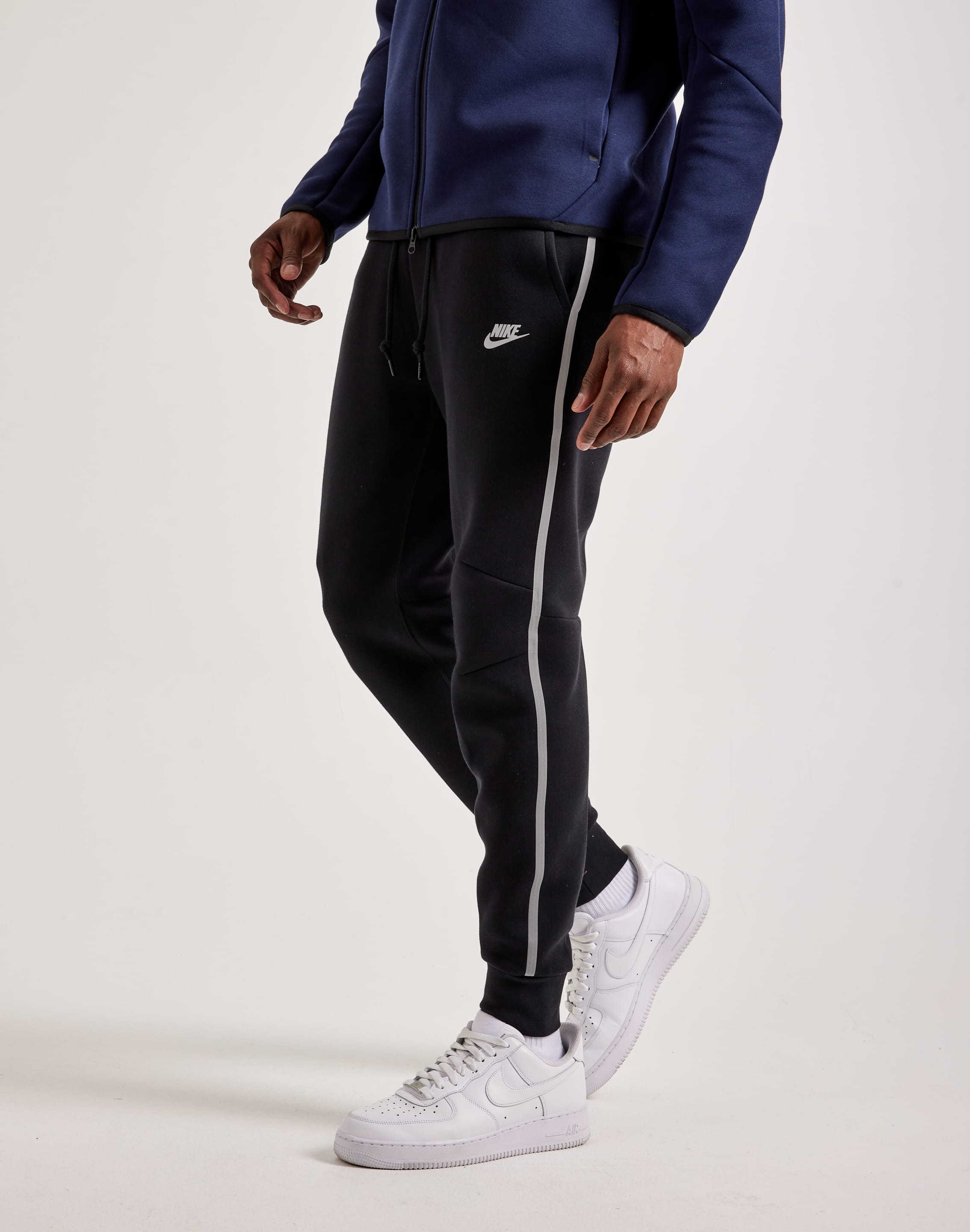 Nike poly joggers best sale