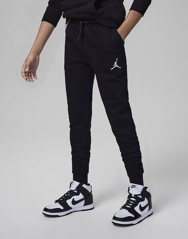 Jordan Essentials Joggers Grade-School – DTLR