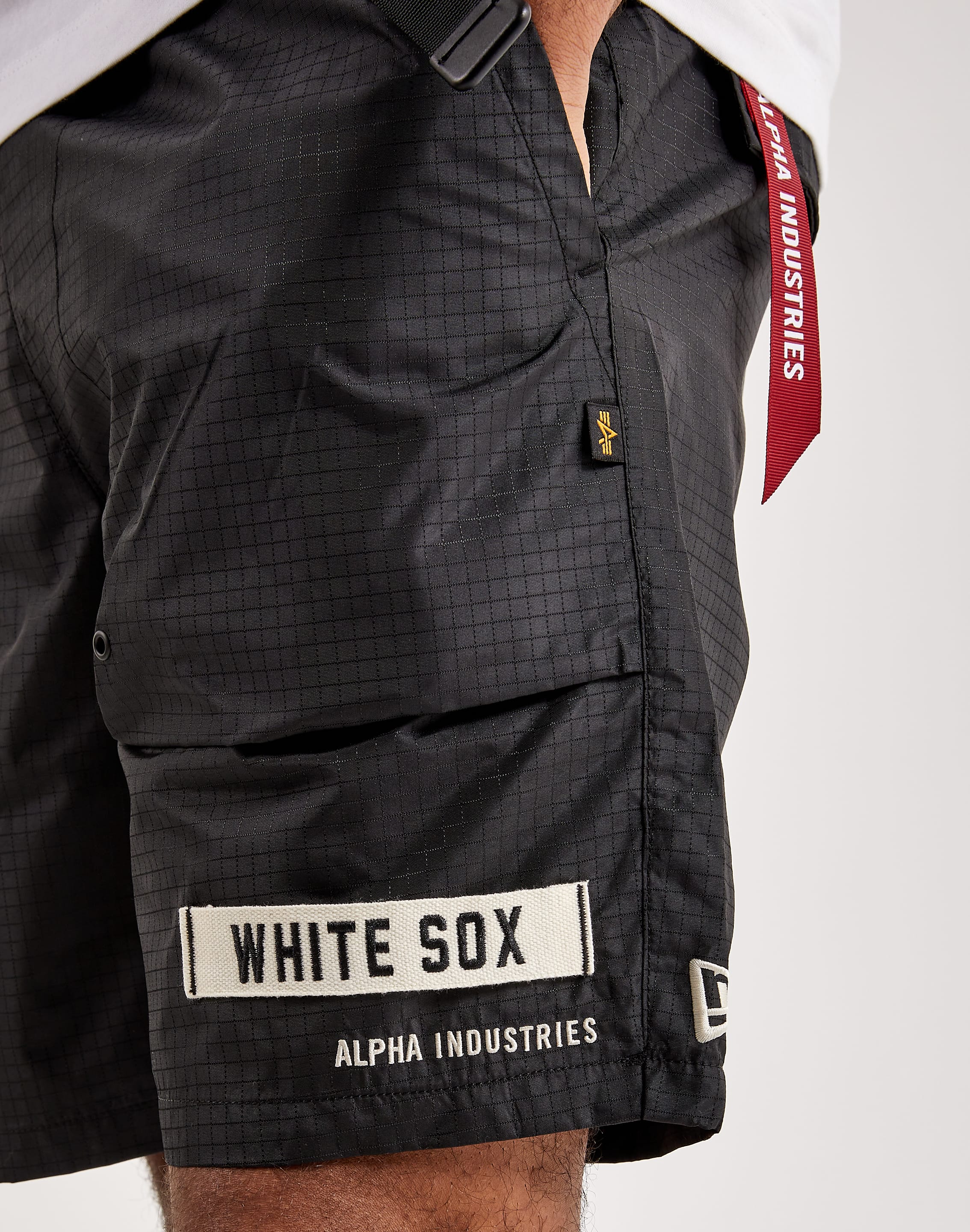 Alpha Industries Chicago White DTLR Shorts Sox –