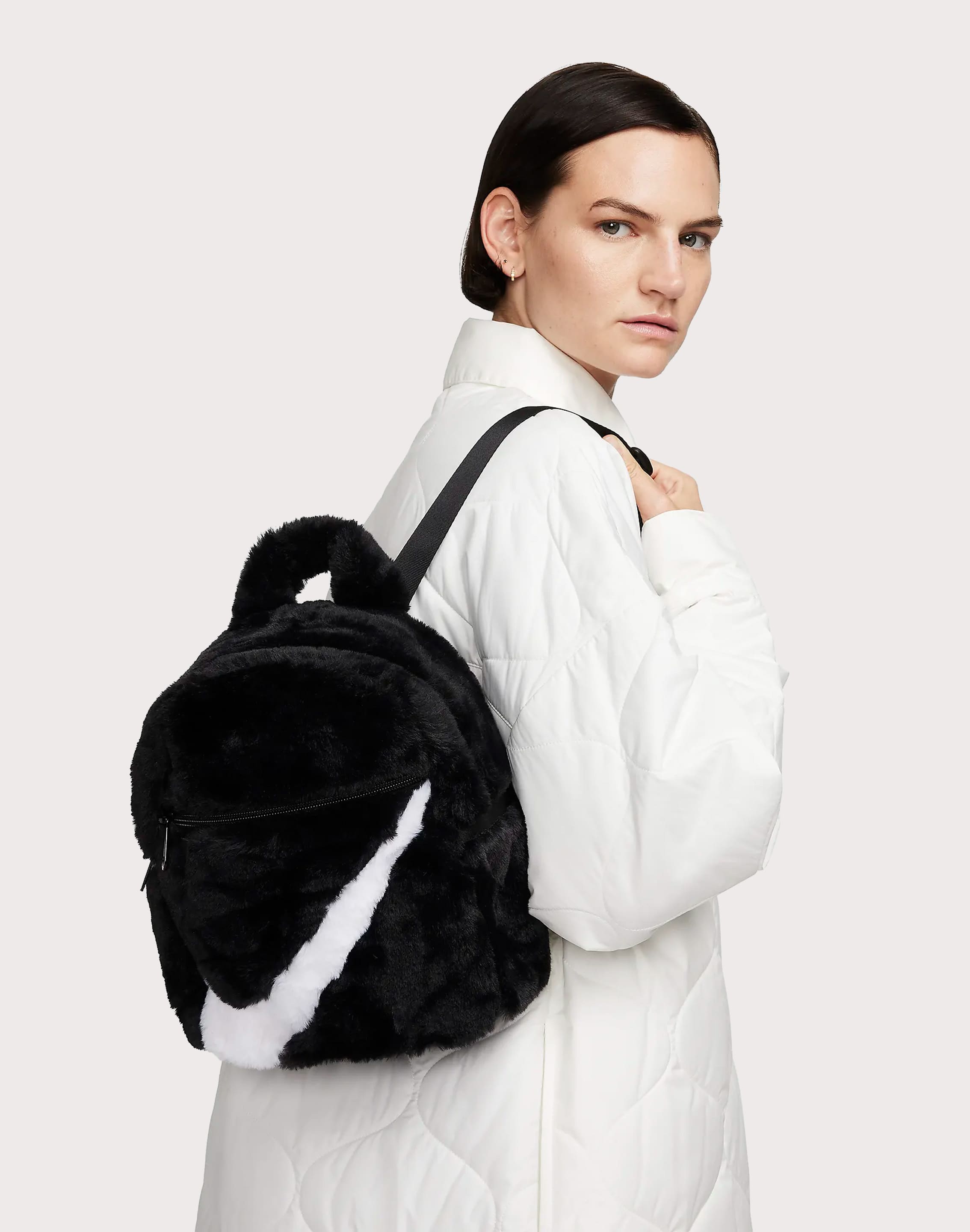 Crossbody bags Nike Sportswear Futura 365 Faux Fur Crossbody Black/ Black/  White | Queens