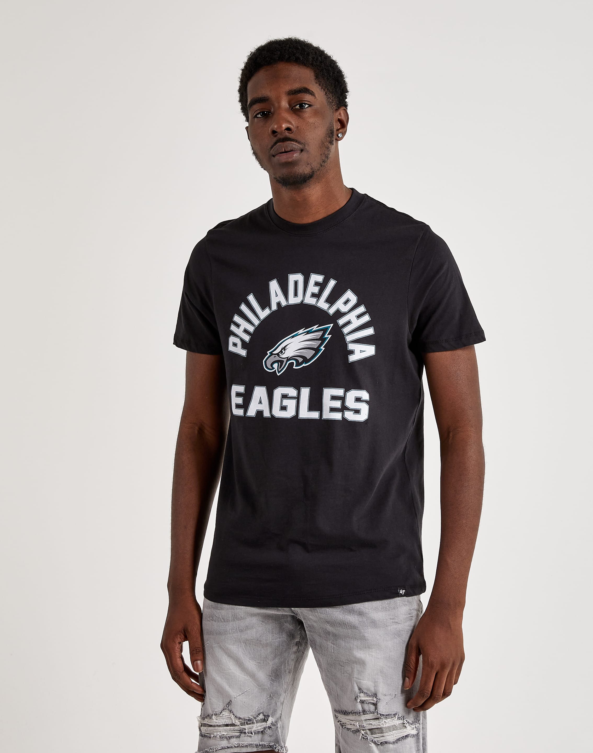 TheShopsofSerendipity Philadelphia Eagles Logo Tee Shirt Medium / Black