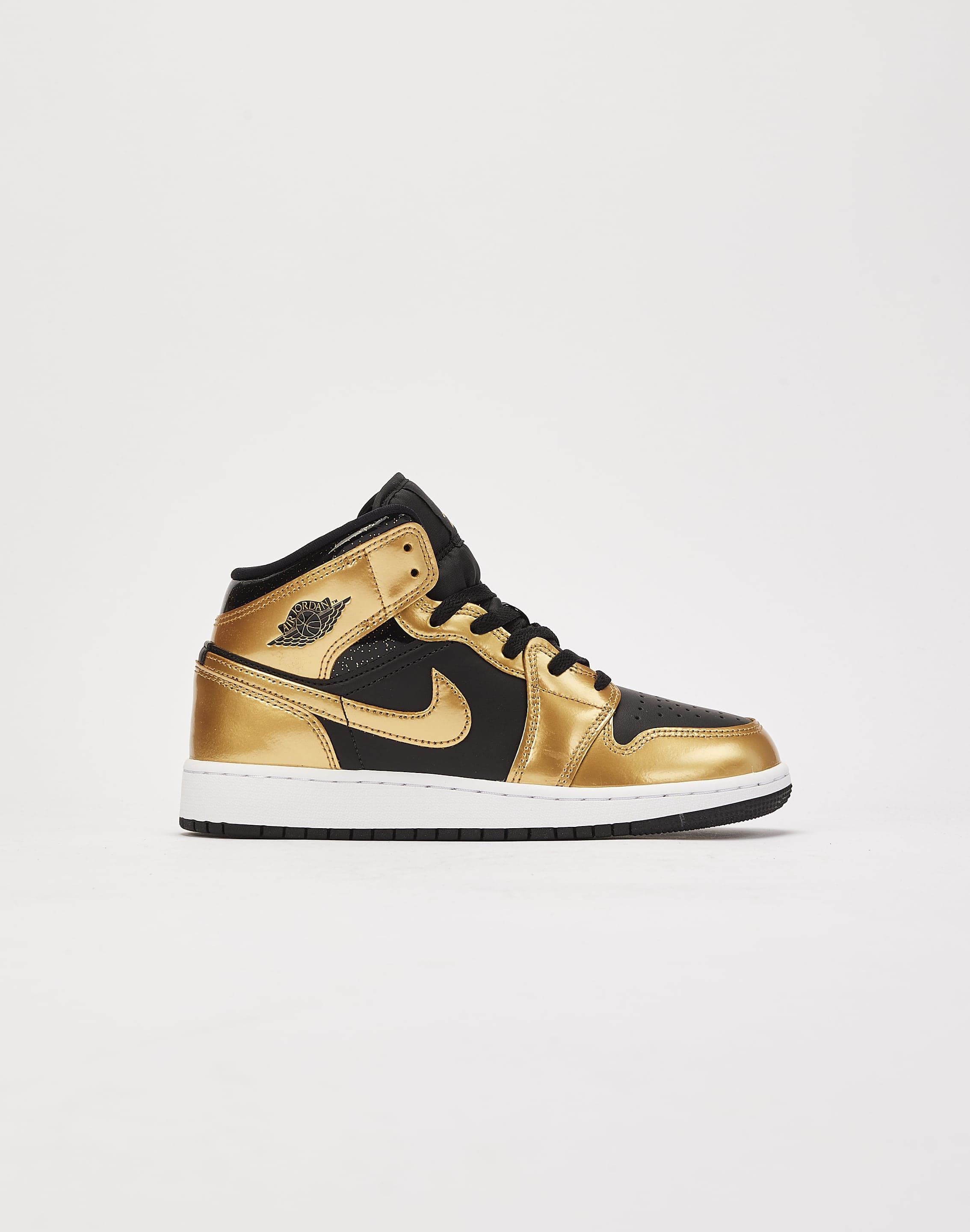 Gold store jordans boys