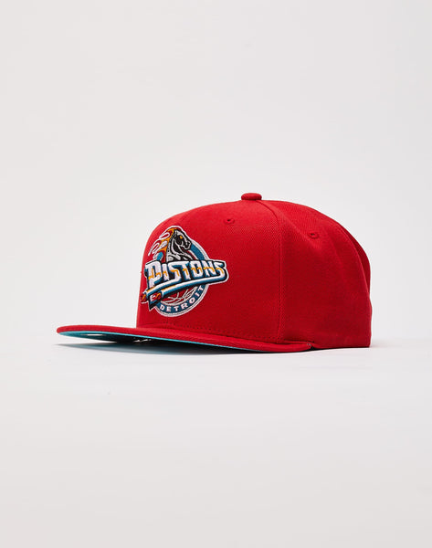 Shop Mitchell & Ness Detroit Pistons Underpop Snapback 6HSSDX21072