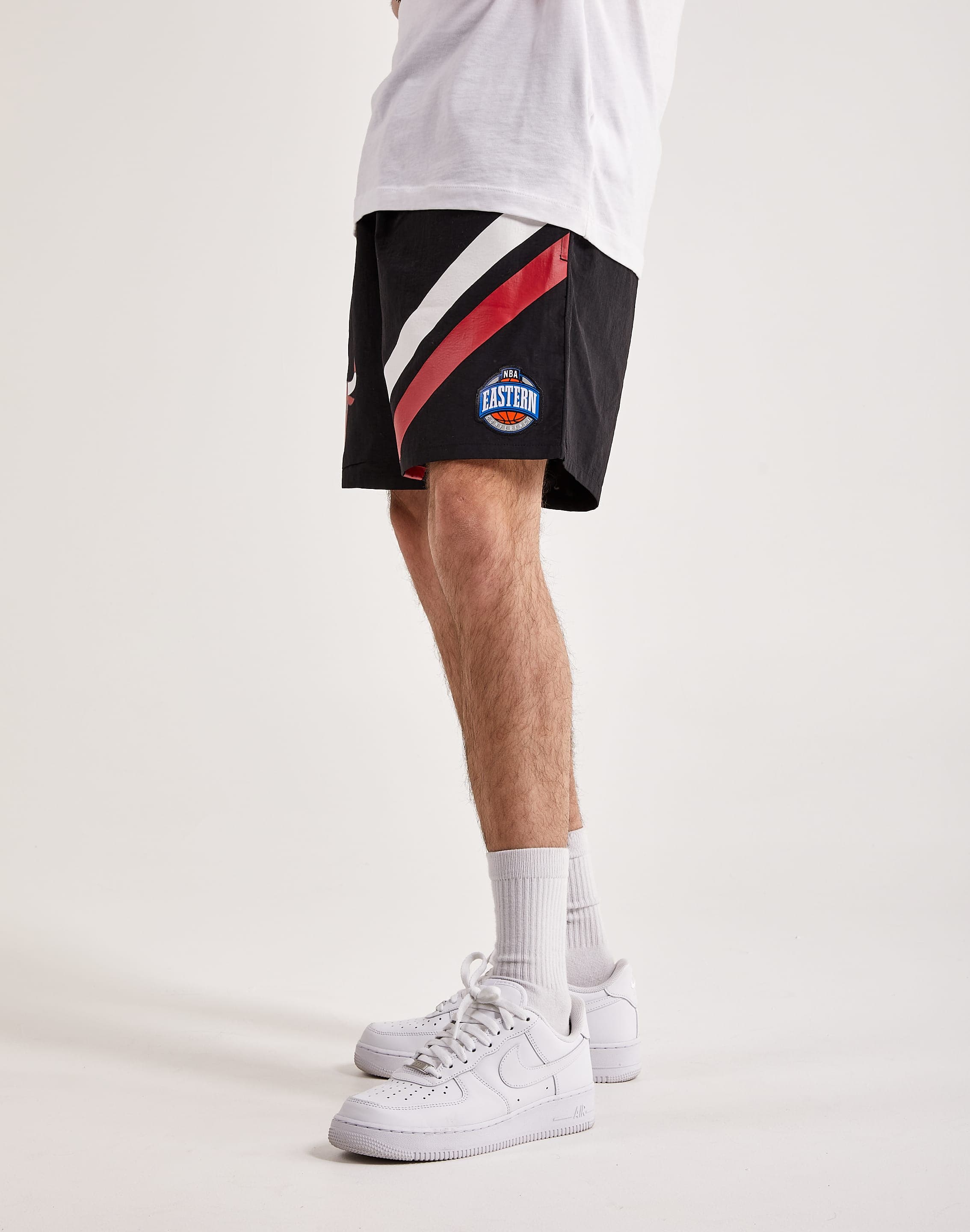Mitchell & Ness - Team Heritage Woven Short Chicago Bulls - Red