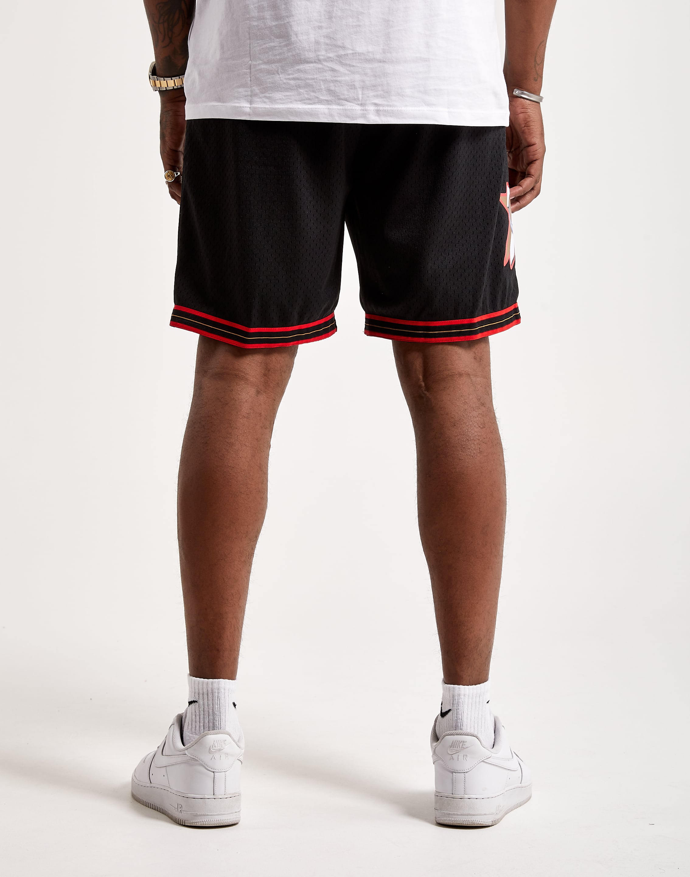 Mitchell and hotsell ness swingman shorts