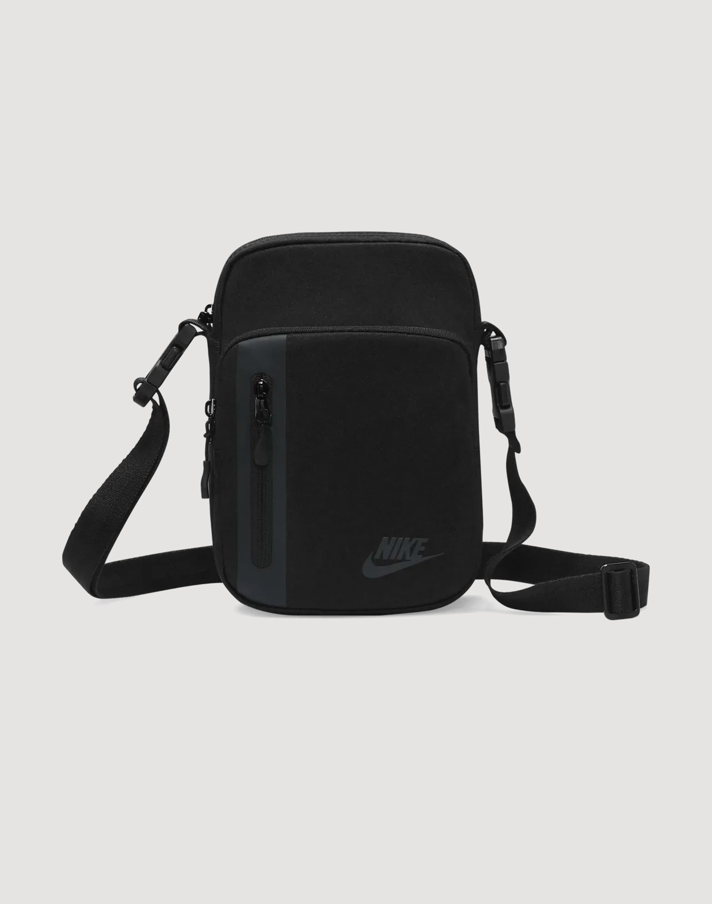 Polyester Plain Nike College Bag at Rs 380/piece in Chandigarh | ID:  22392127288
