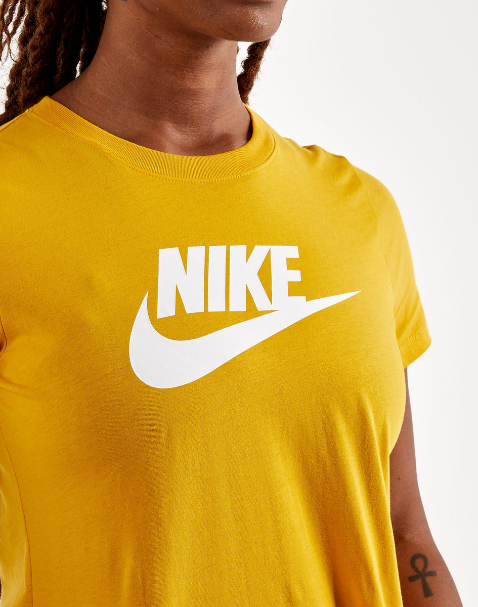 Nike Essential Icon Futura Tee – DTLR