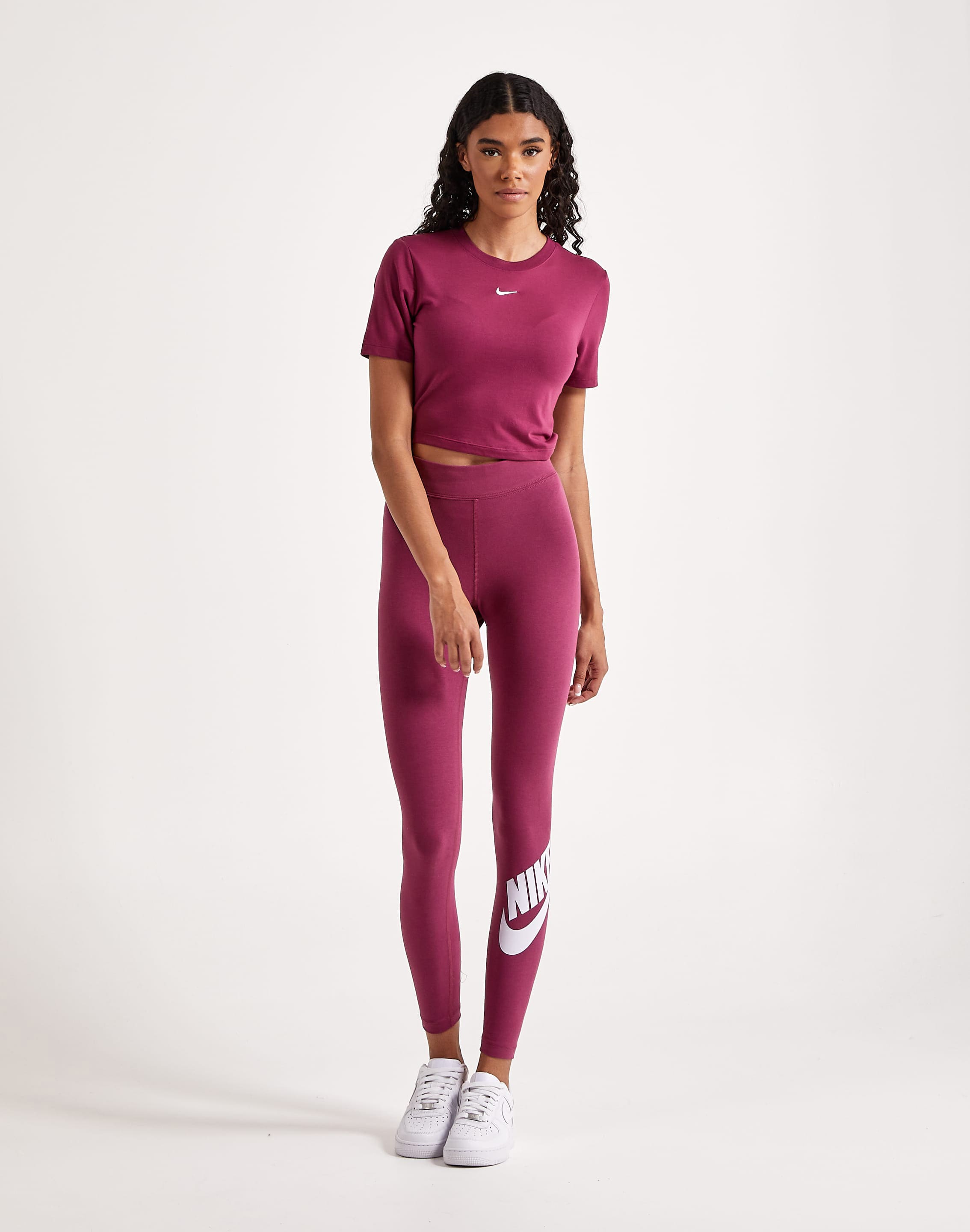 Nike Classics High-Rise Futura Leggings – DTLR