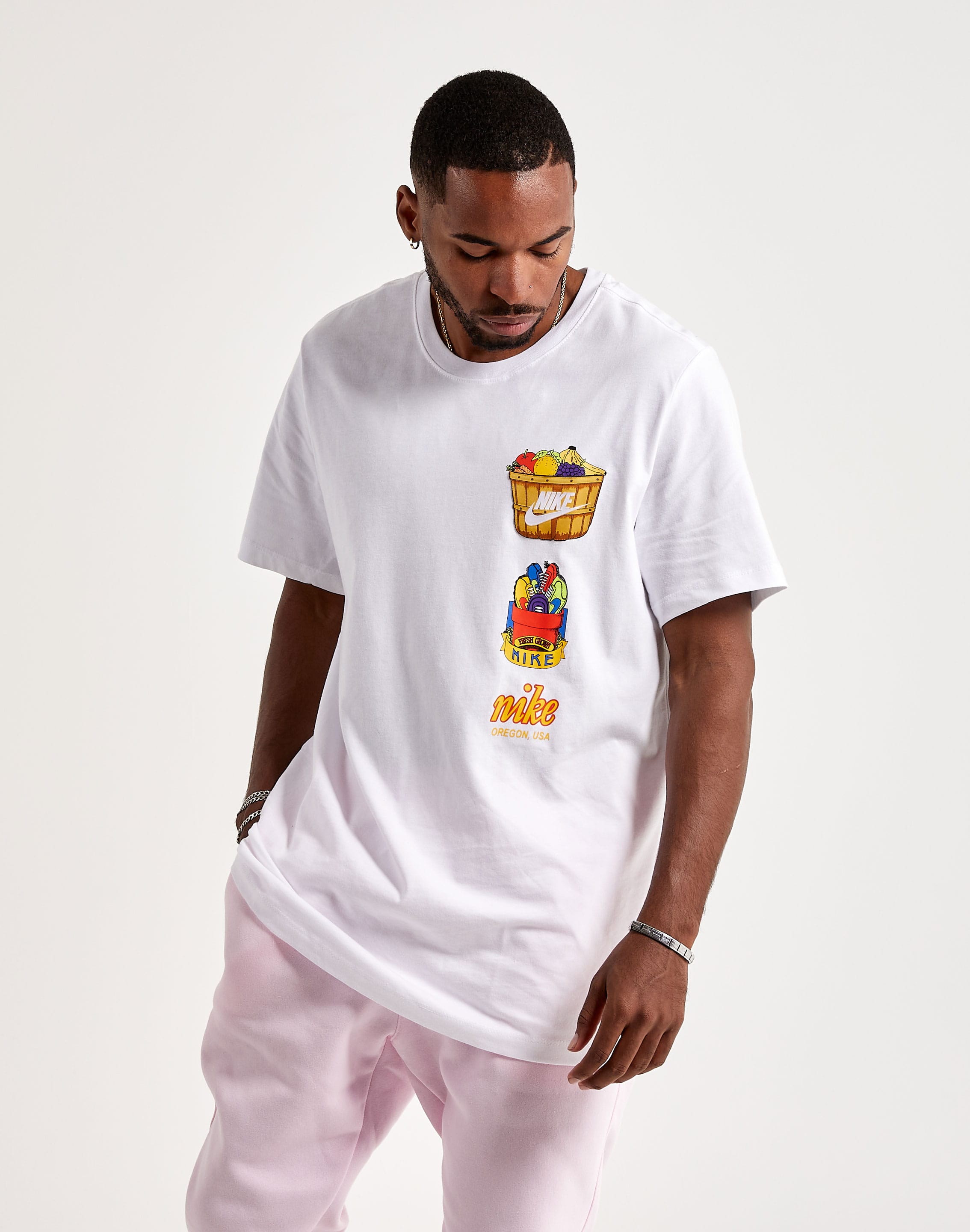 Nike Graphic Tee – DTLR