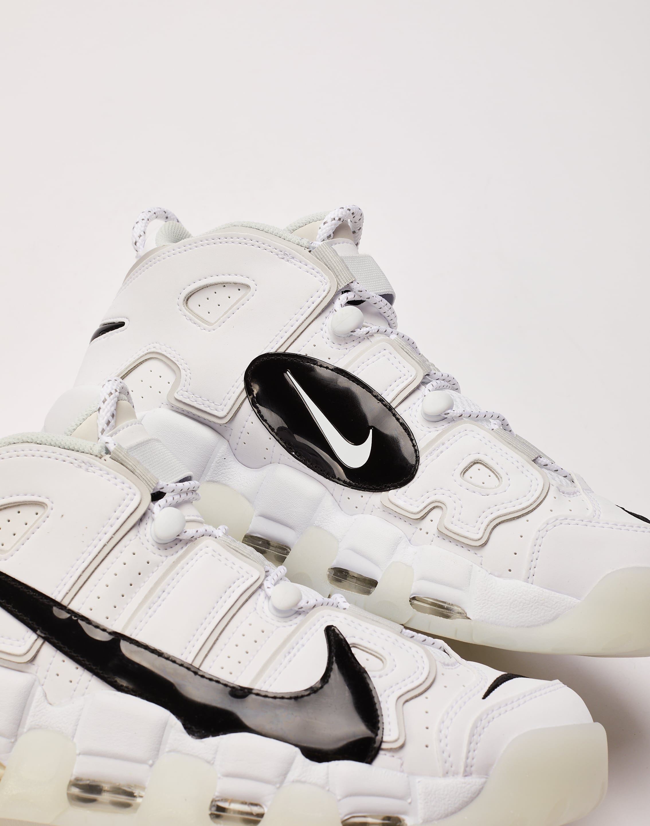Another Look at the '96 Spurs-Inspired Nike Air Max Uptempo •