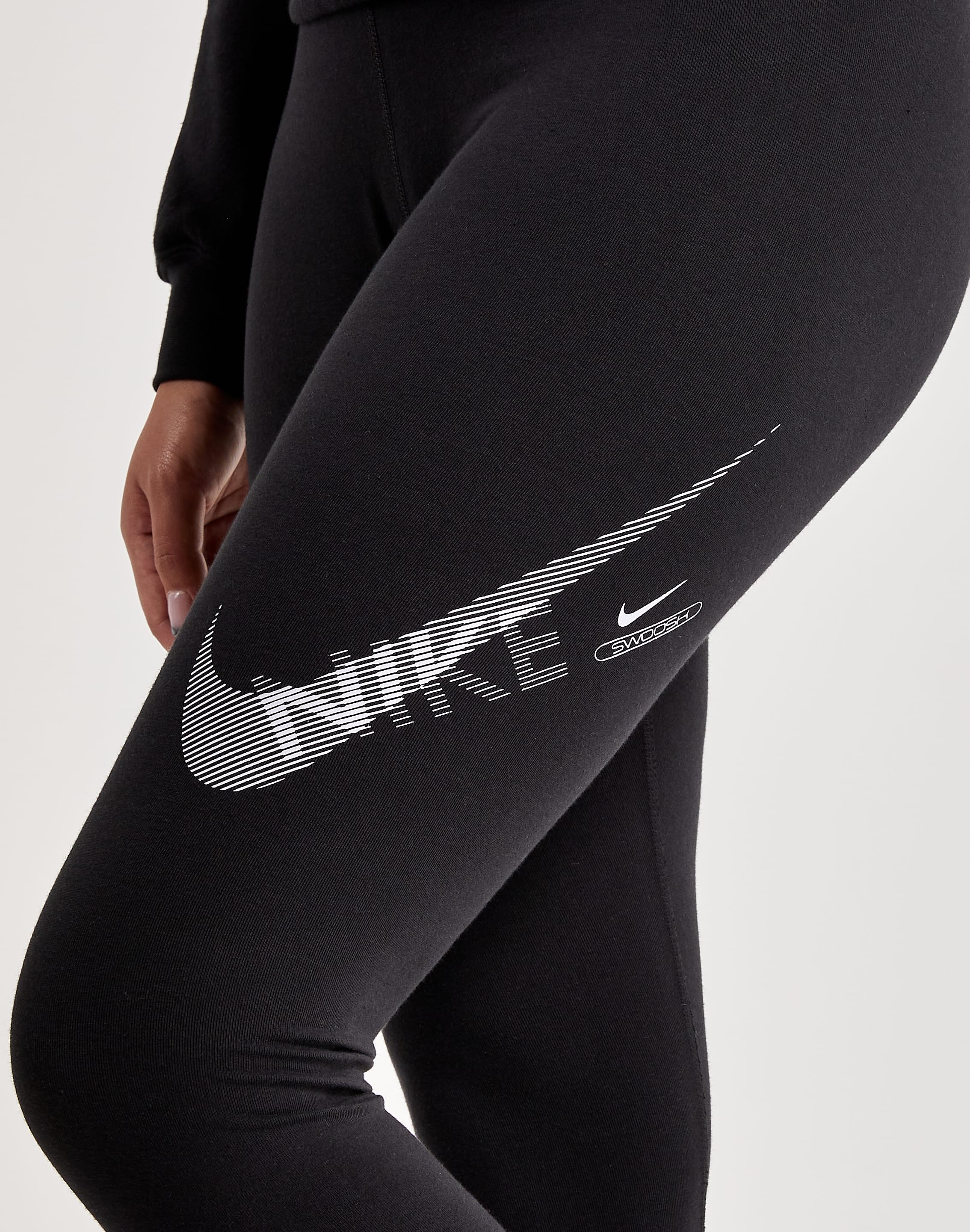 Nike Swoosh High-Waisted Leggings