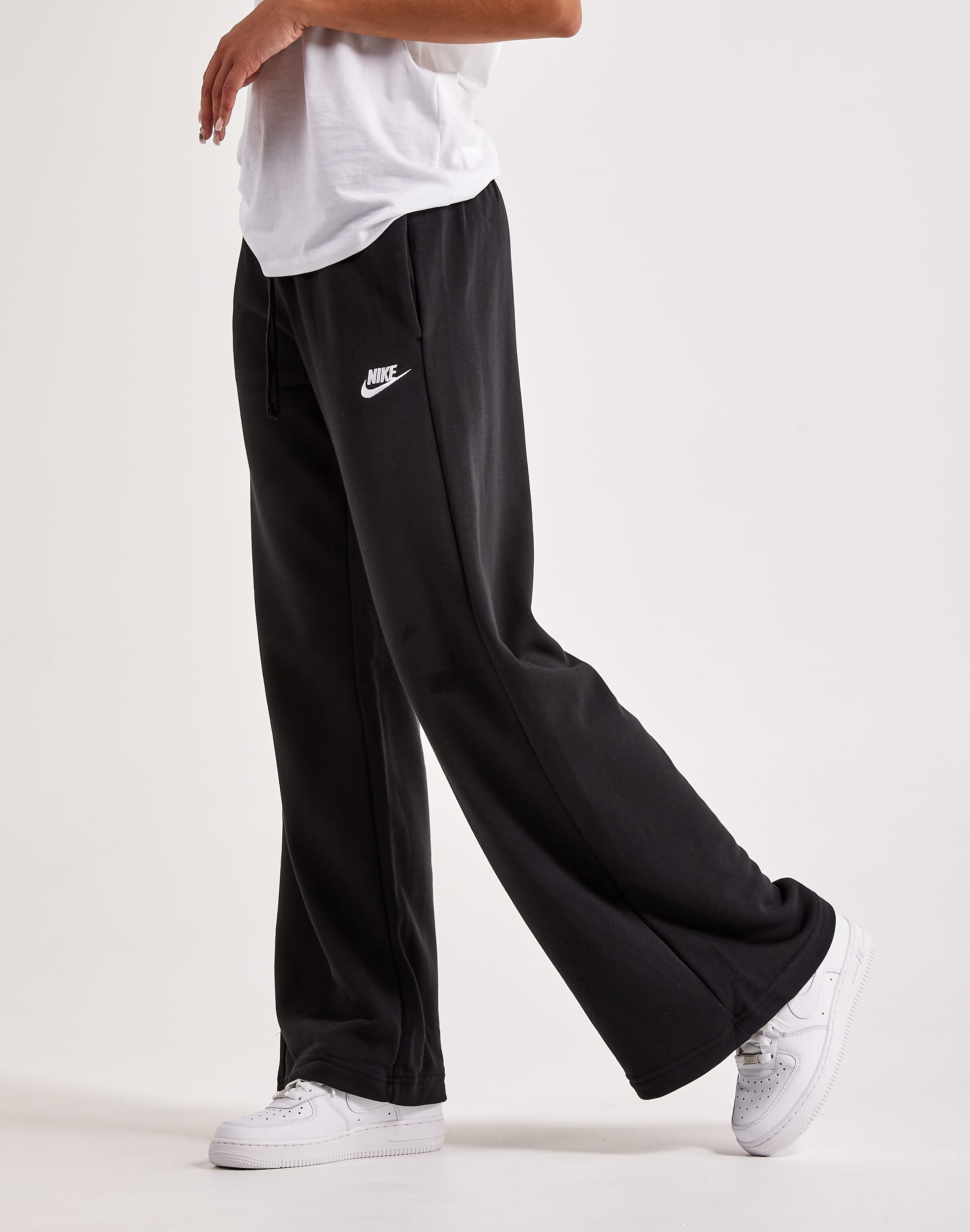 Nike, Sportswear Club Fleece Women's Mid-Rise Slim Joggers, Black/White