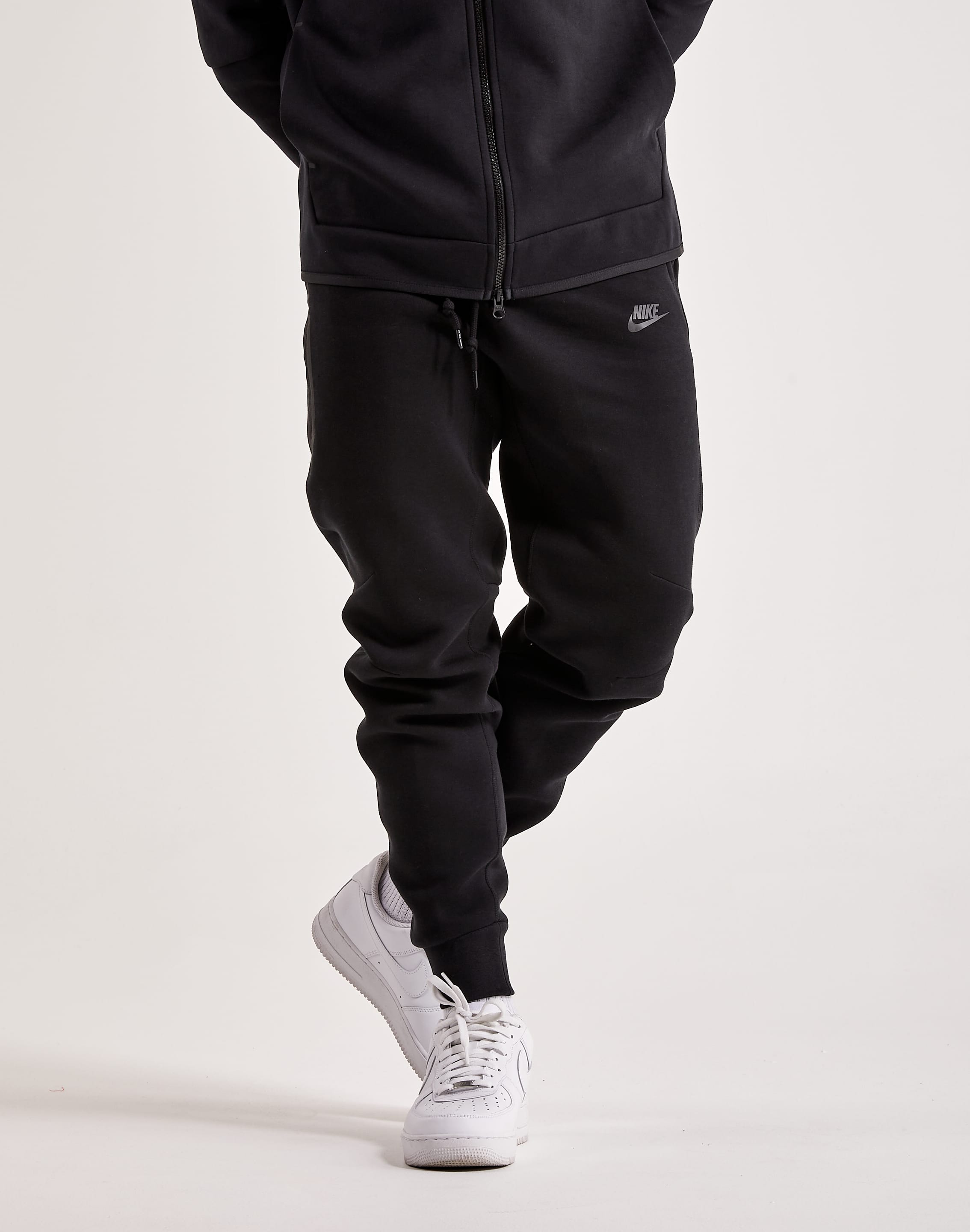 Nike Sportswear Tech Fleece Men's Slim-Fit Joggers. Nike MY