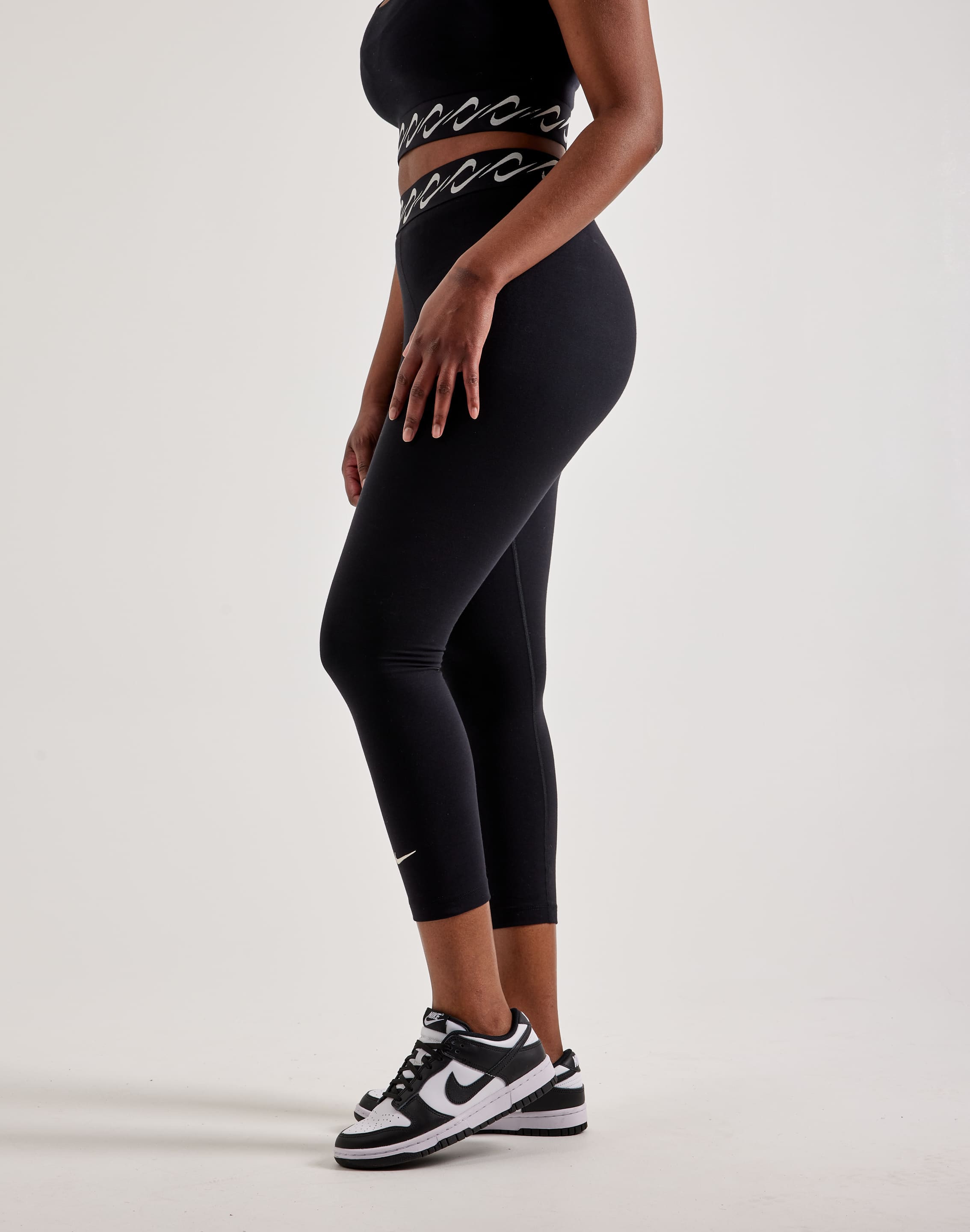 Nike Yoga Women's High-Waisted 7/8 Leggings. Nike IN