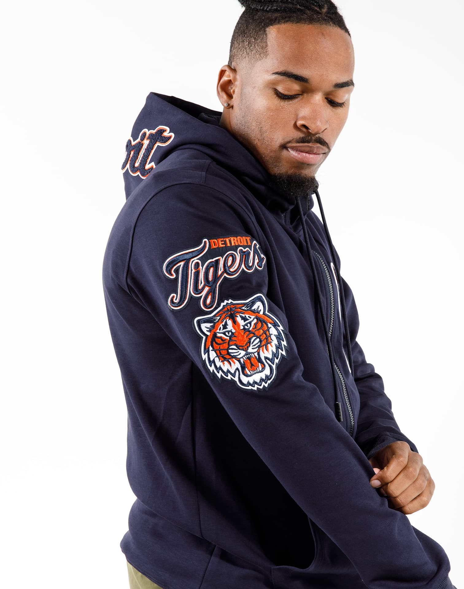 Men's Detroit Tigers Pro Standard Navy/White Varsity Logo Full-Zip
