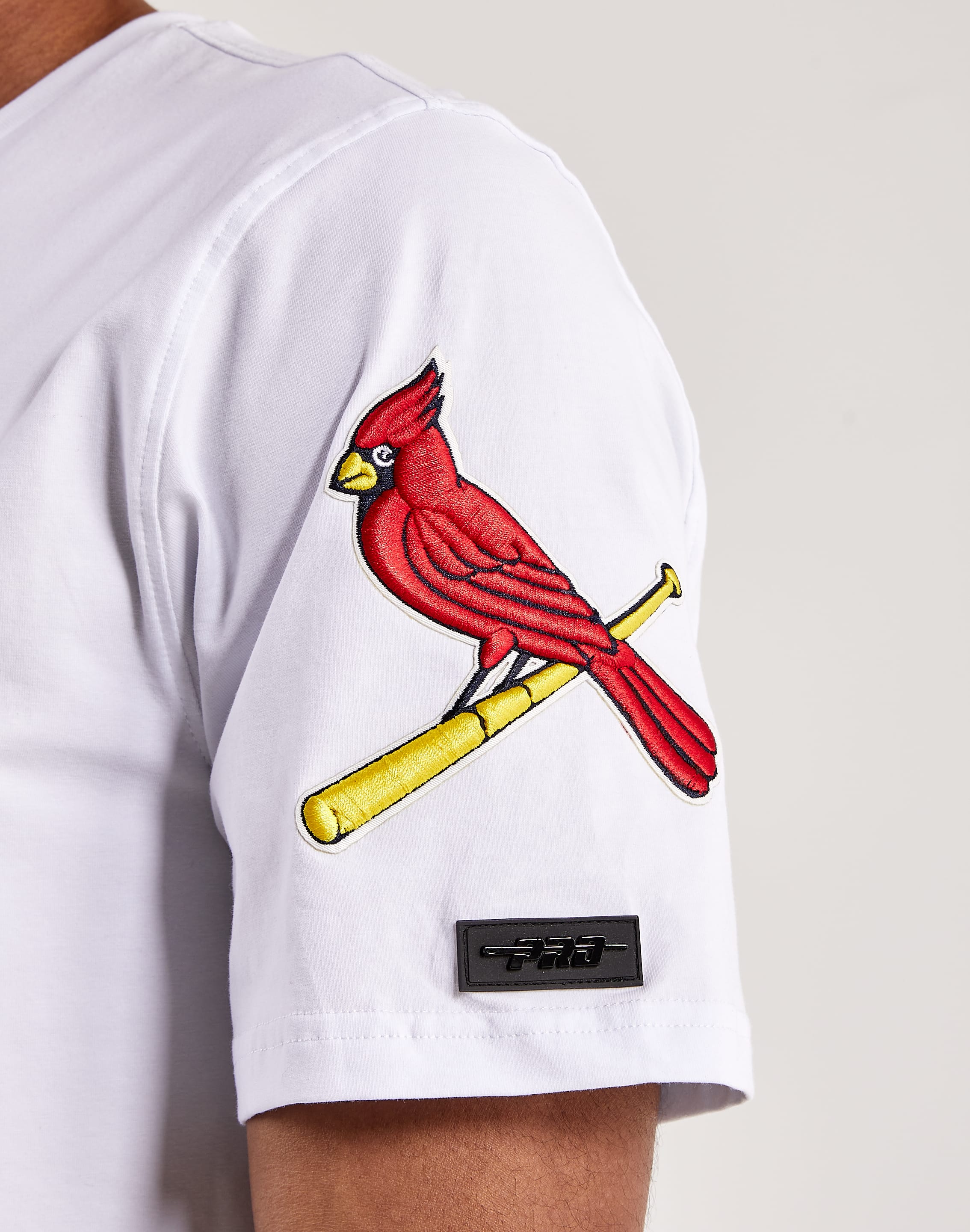 Men’s St. Louis Cardinals Red Team Hall of Famer Roster T-Shirt