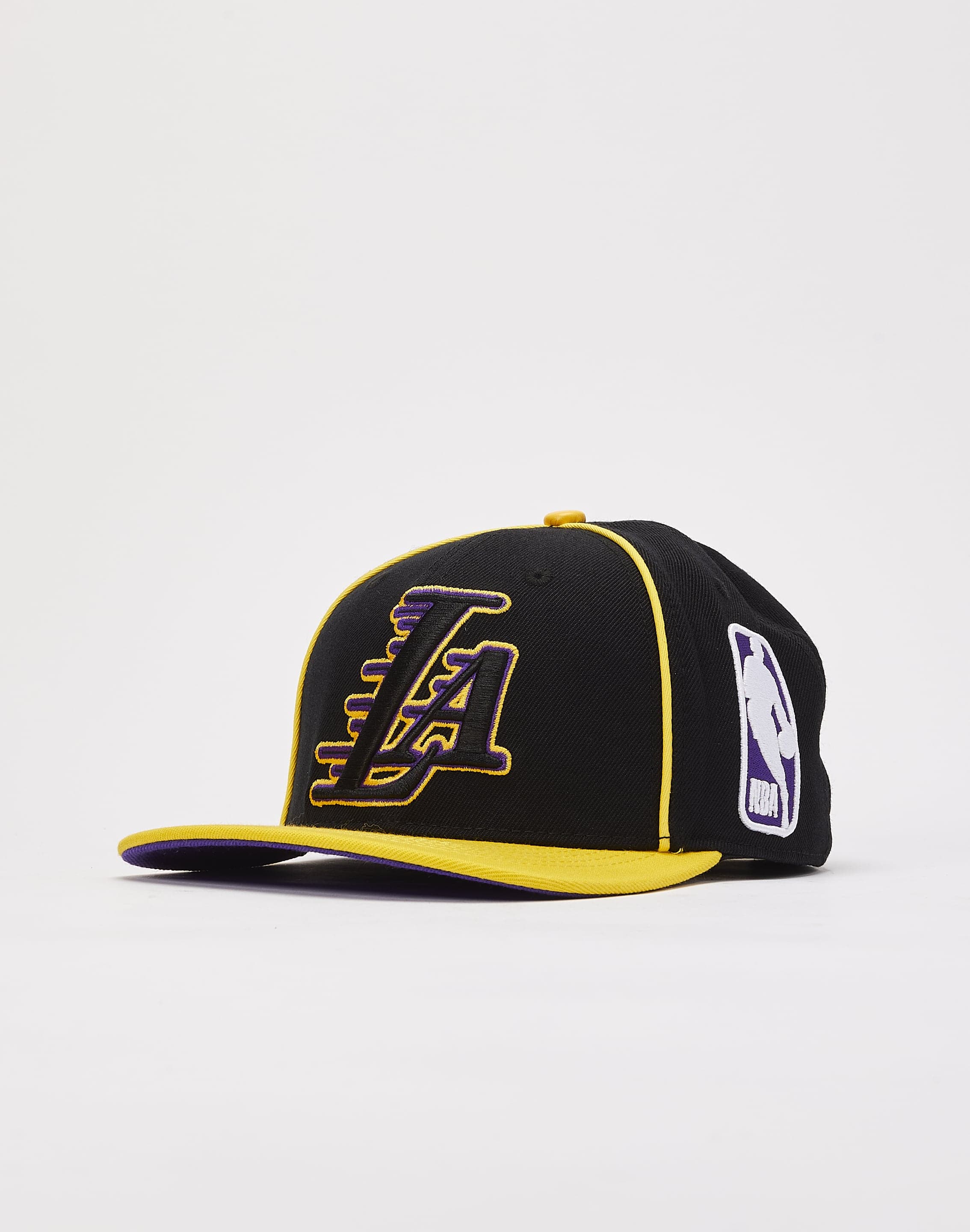 Men's Mitchell & Ness Black Los Angeles Lakers Showtime 17X