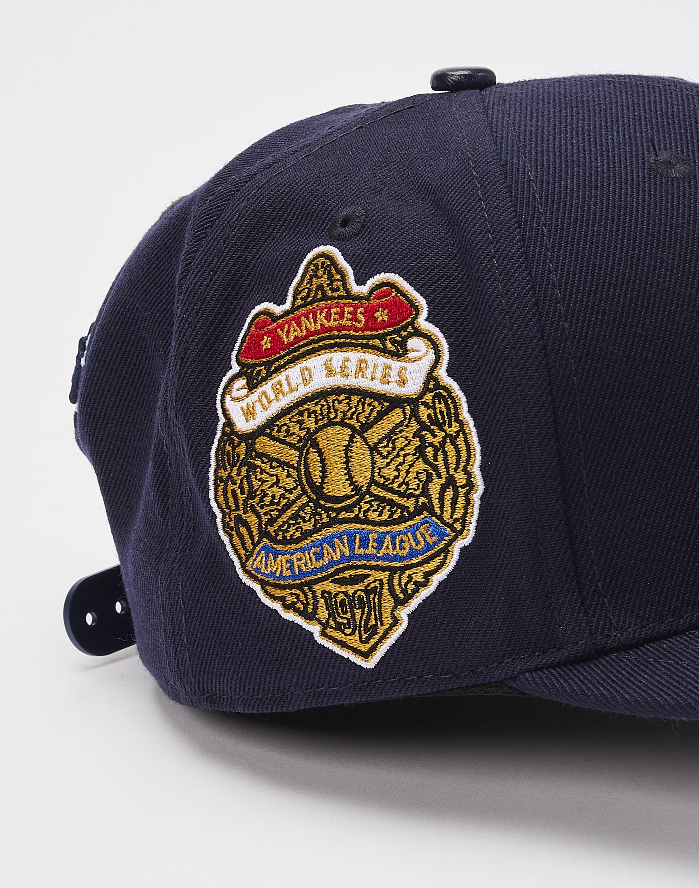 Pro Standard New York Knicks Trucker Hat – DTLR