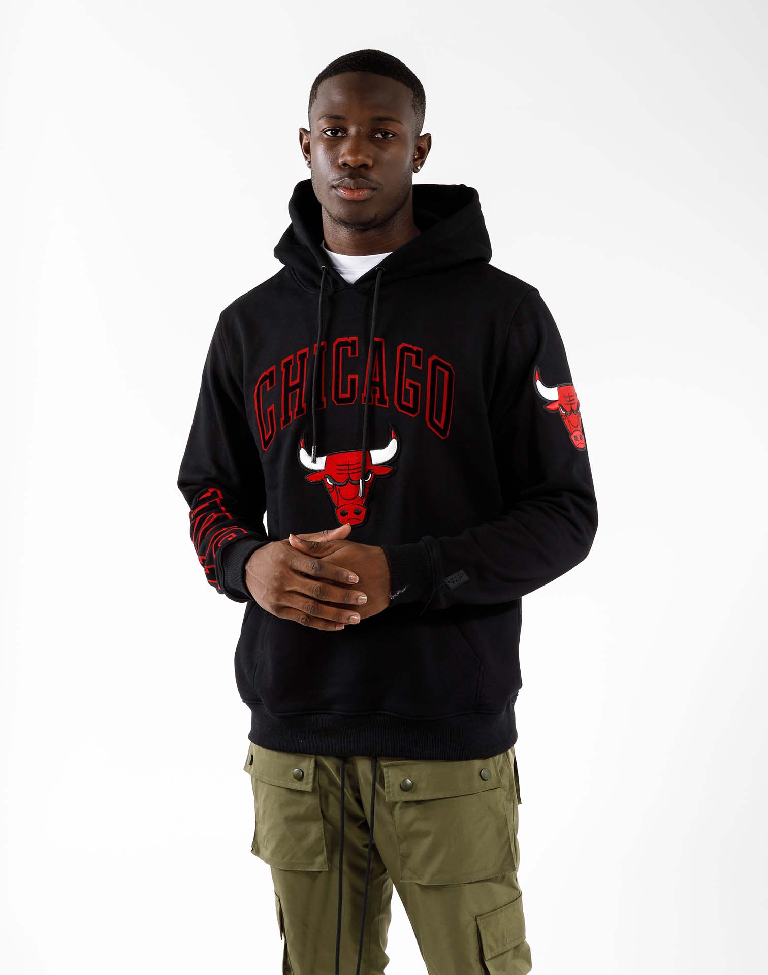 Men's Pro Standard Gray Chicago Bulls Neutrals Short Sleeve Pullover Hoodie Size: Large