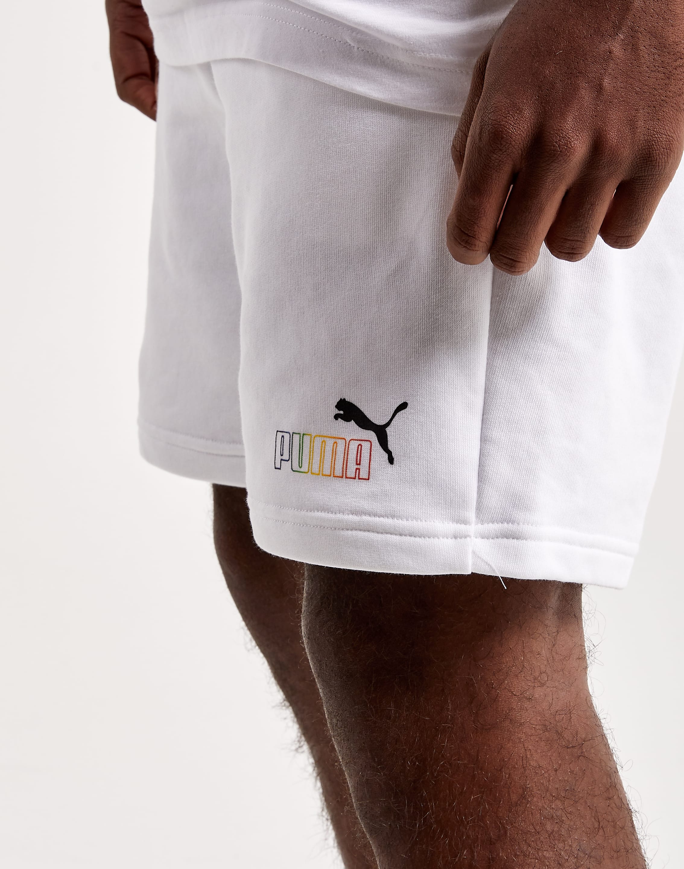Puma Shorts Mens Small Black White Logo Sweat Pants Athletic Outdoors Gym  Casual