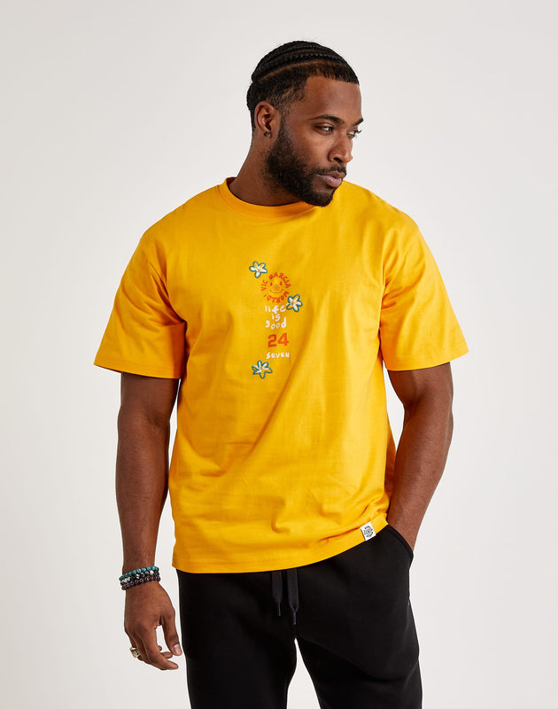 Vic Garcia Team Smile Tee – DTLR