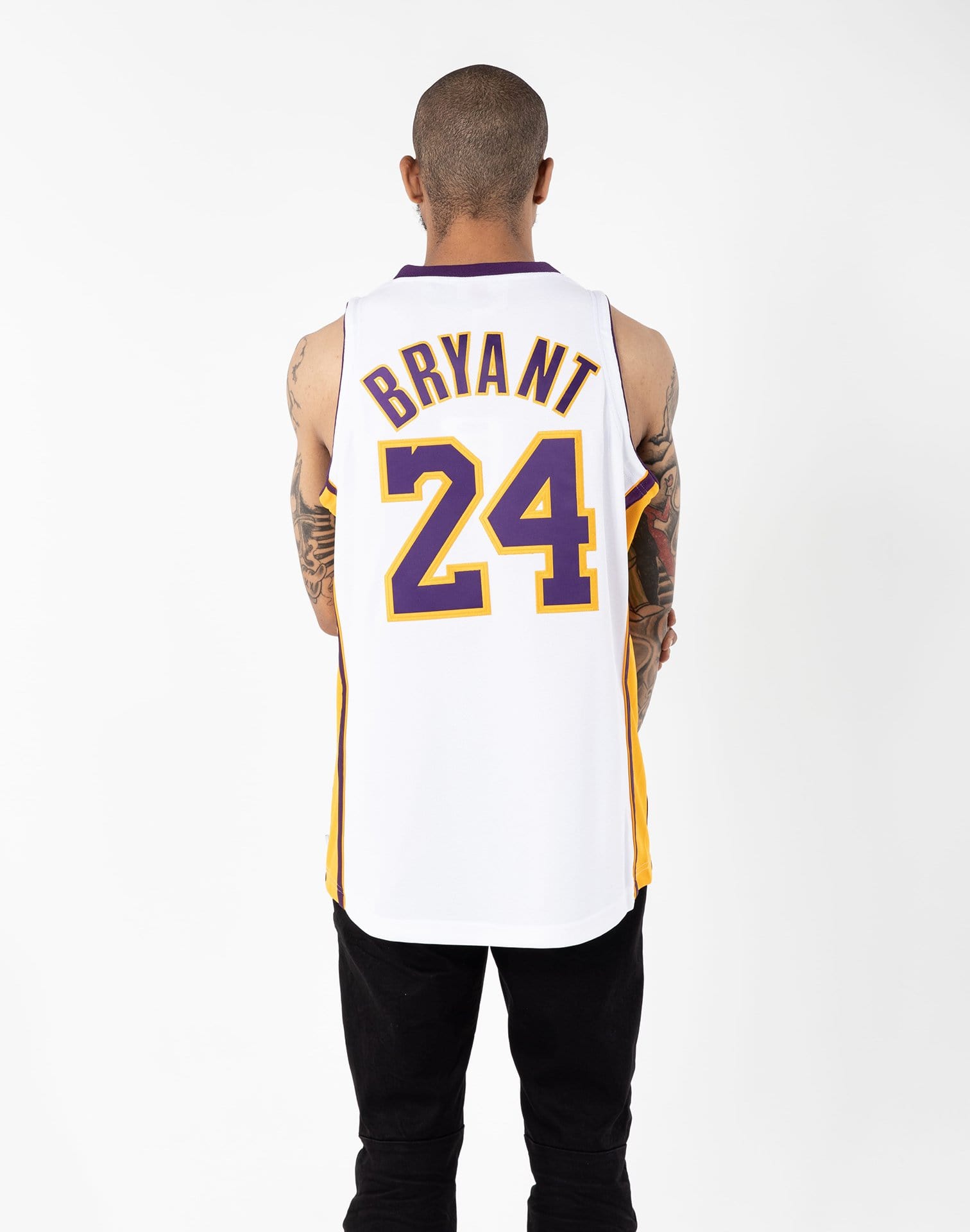 Kobe Bryant 09-10 White Lakers Authentic