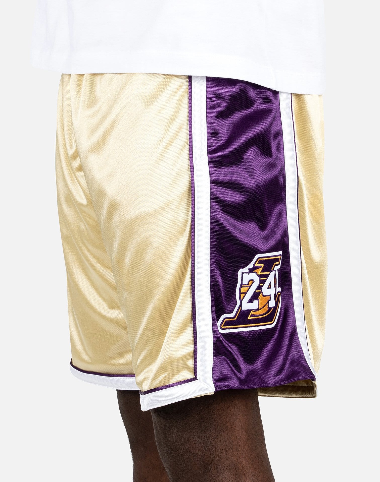 Shop Mitchell & Ness Los Angeles Lakers Kobe Bryant HOF Authentic Shorts  ASHRCP20026-LALPURP96KBR purple