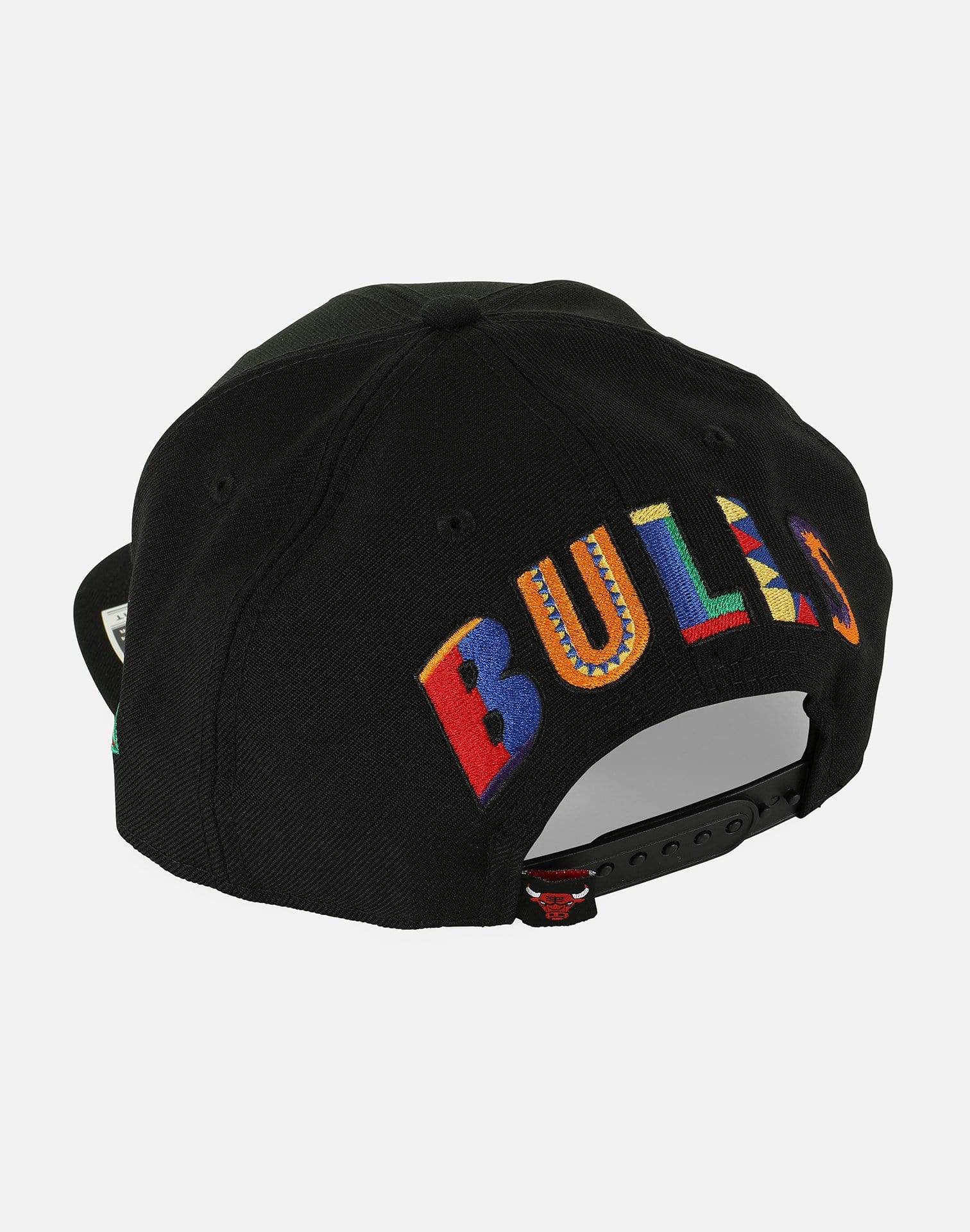 New Era NBA CHICAGO BULLS DESIGN LAB DTLR VILLA EXCLUSIVE SNAPBACK HAT